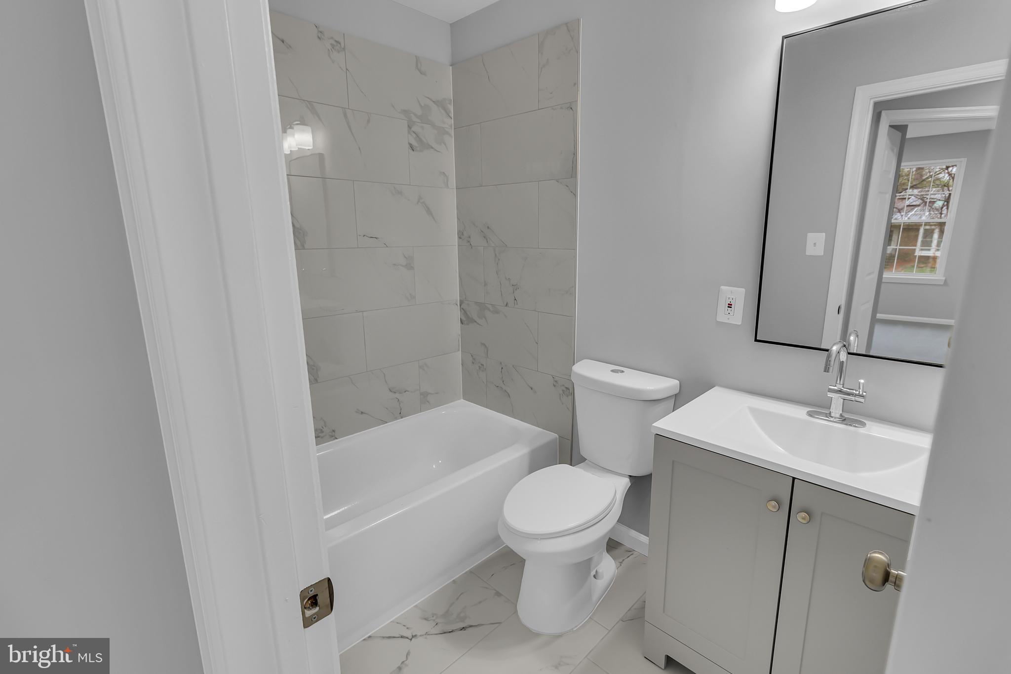 CAMELOT - Residential