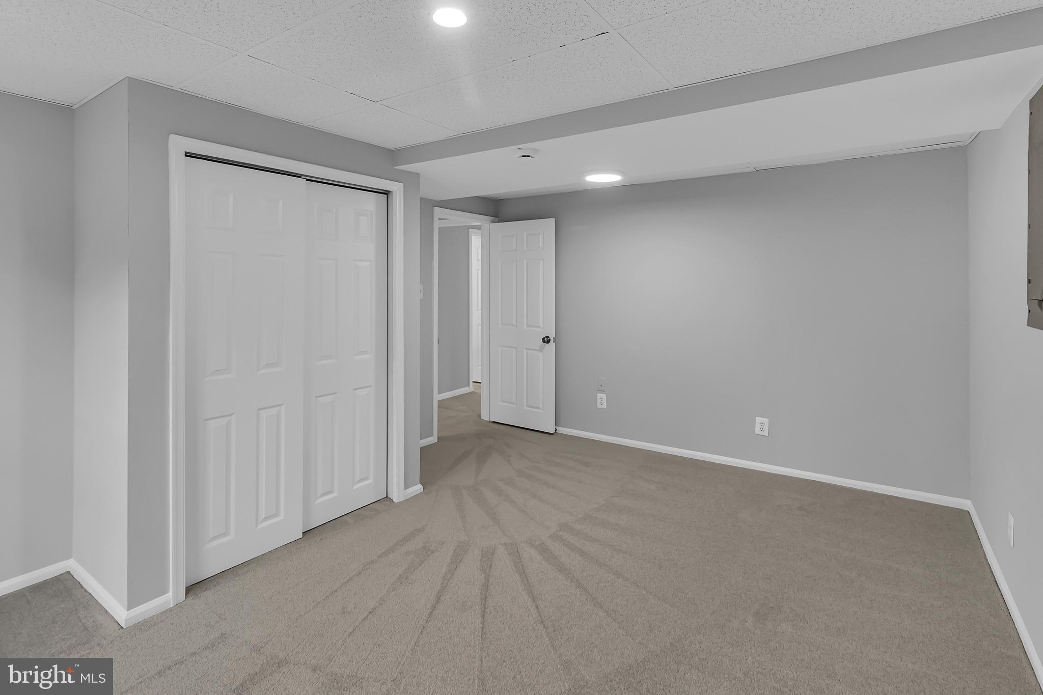 CAMELOT - Residential