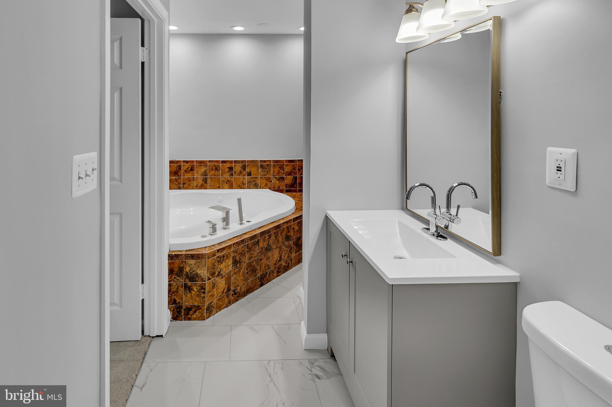 CAMELOT - Residential