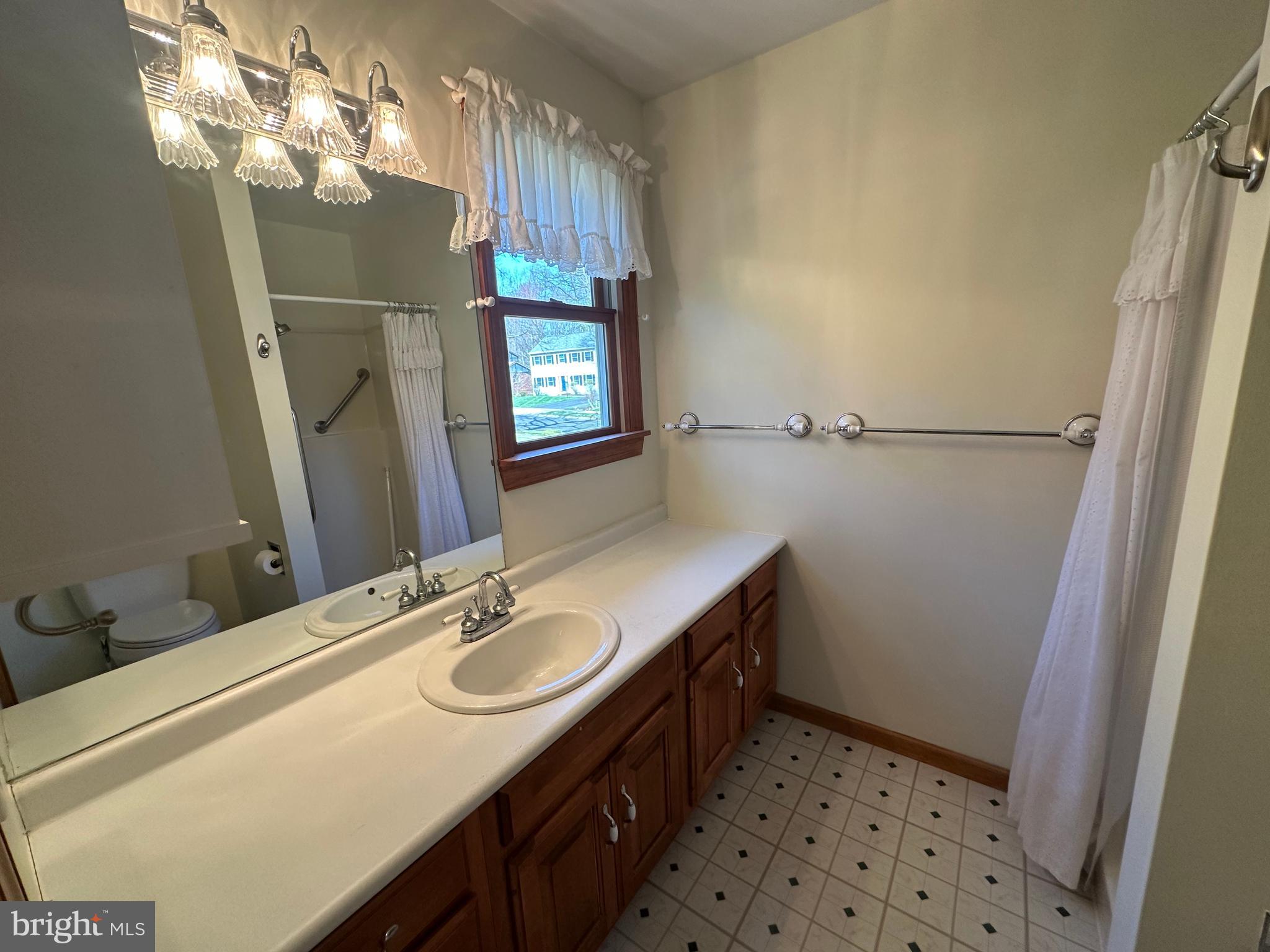 PARK FOREST VILLAGE - Residential