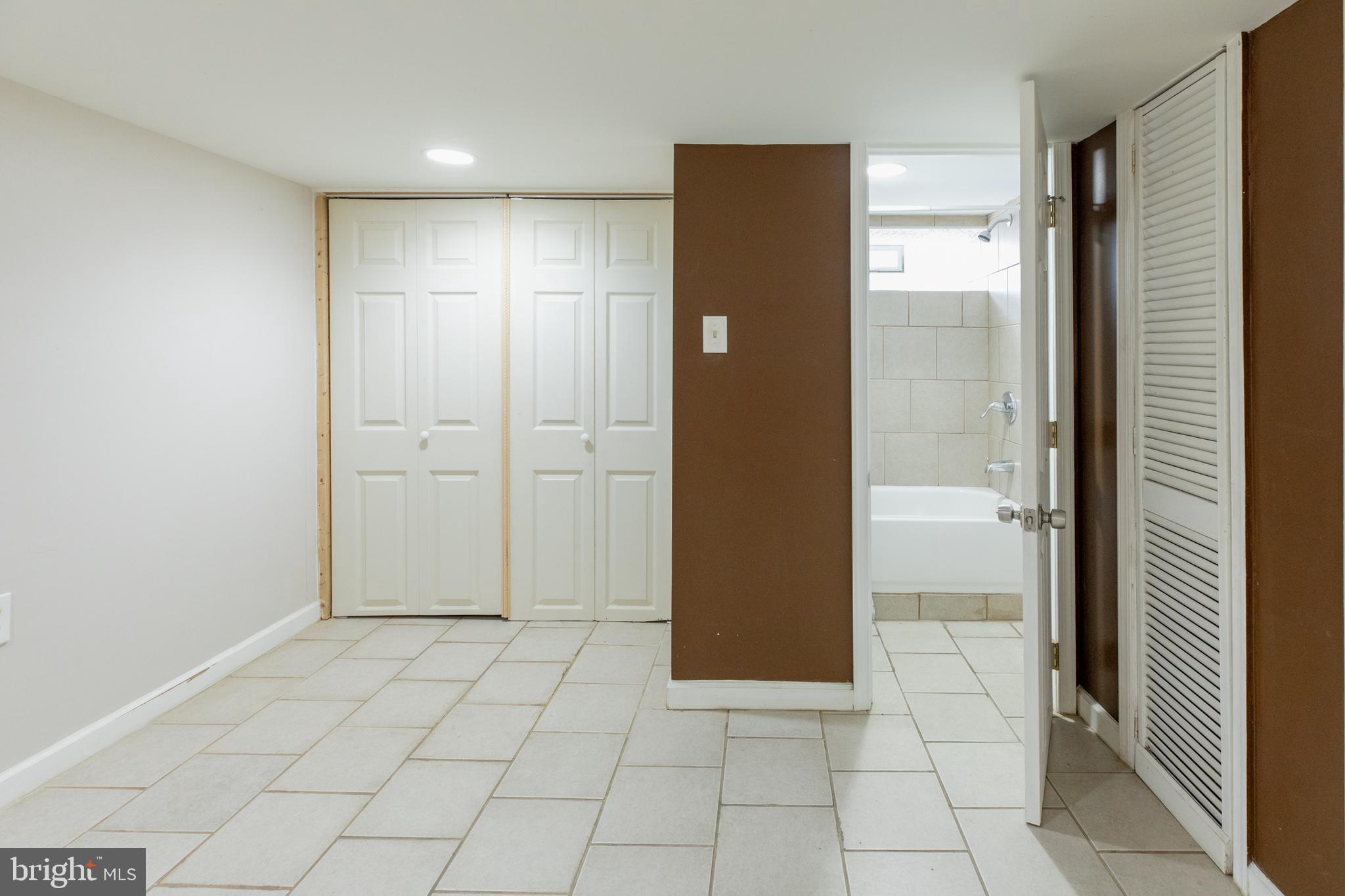 PASSYUNK SQUARE - Residential
