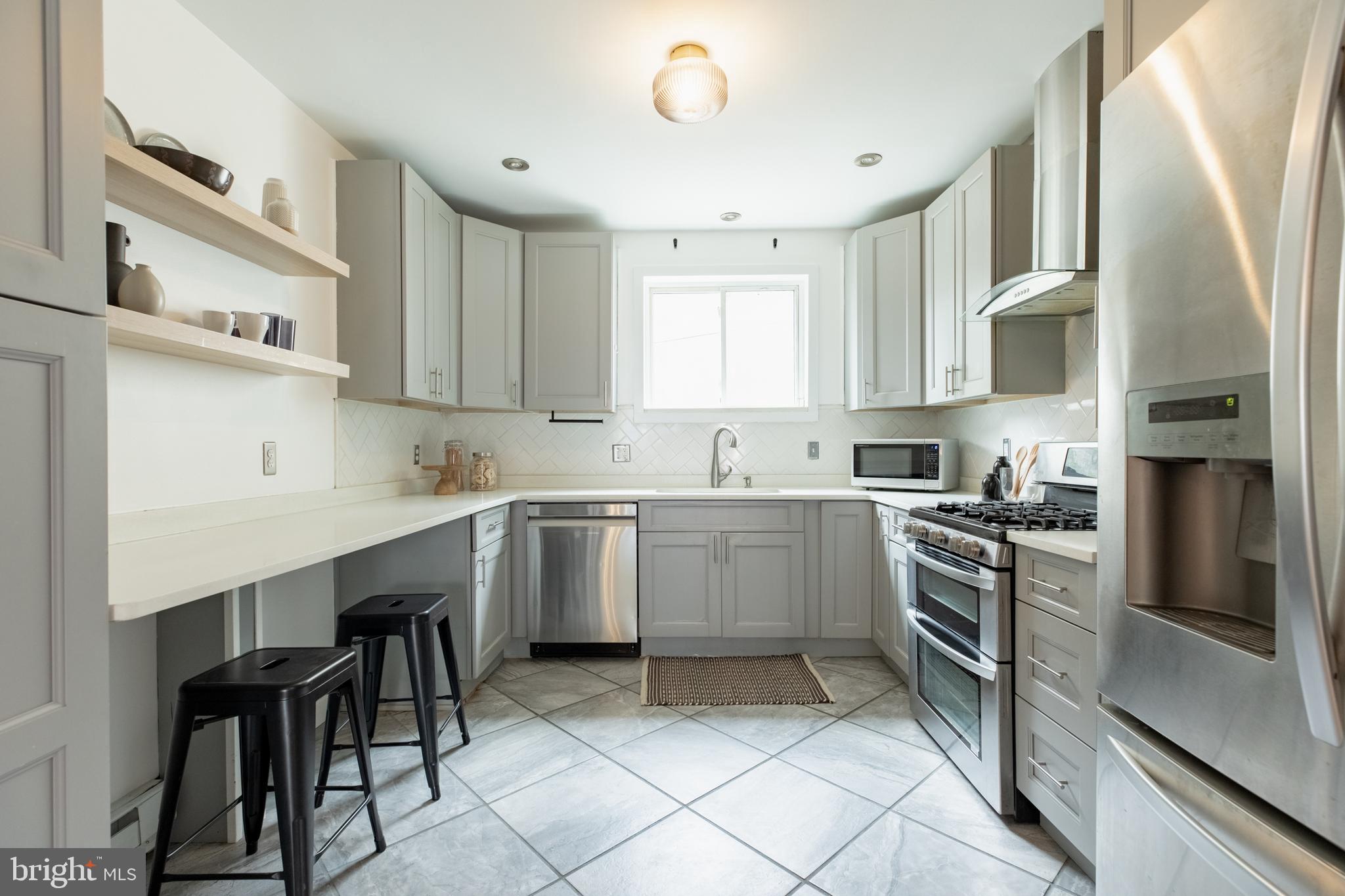 PASSYUNK SQUARE - Residential