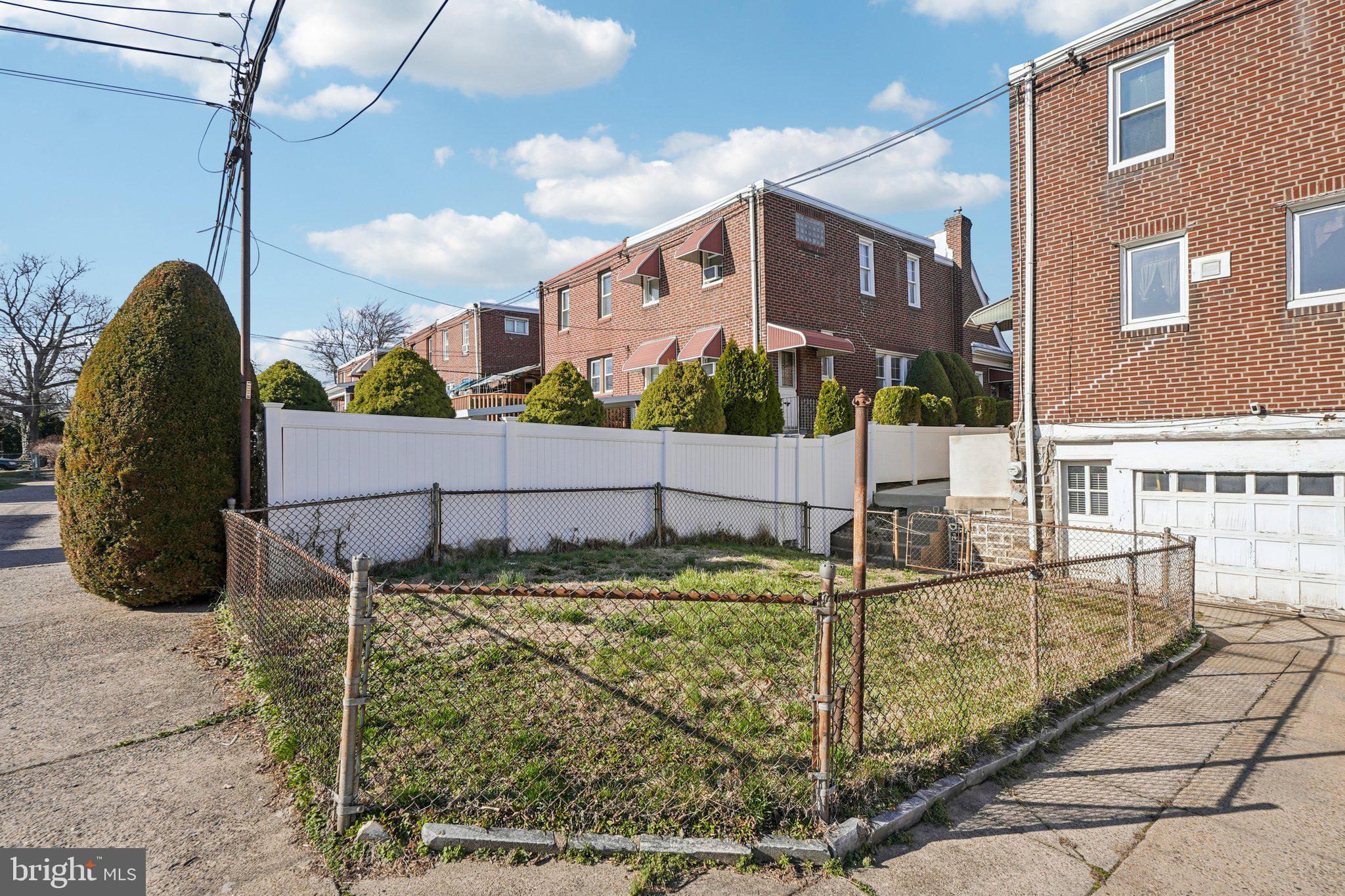 CASTOR GARDENS - Residential