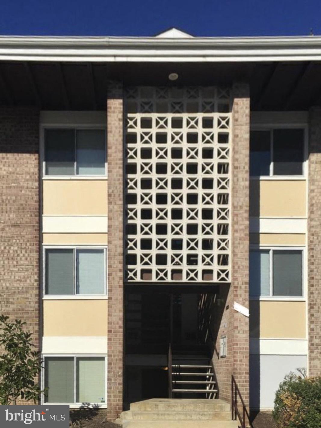 BROOKSIDE PARK CONDOMINIUMS - Residential Lease