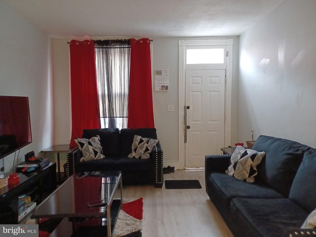 Photo of 549 HOWARD AVE, LANCASTER, PA 17602 (MLS # PALA2032034)