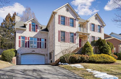 Photo of 7917 Springer Road, BETHESDA, MD 20817 (MLS # MDMC2215534)