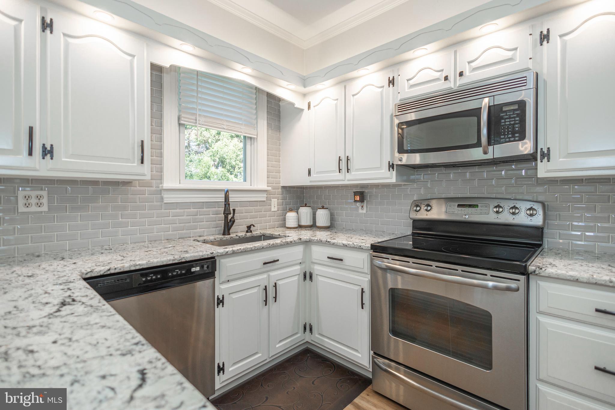 BLYTHEWOOD - Residential