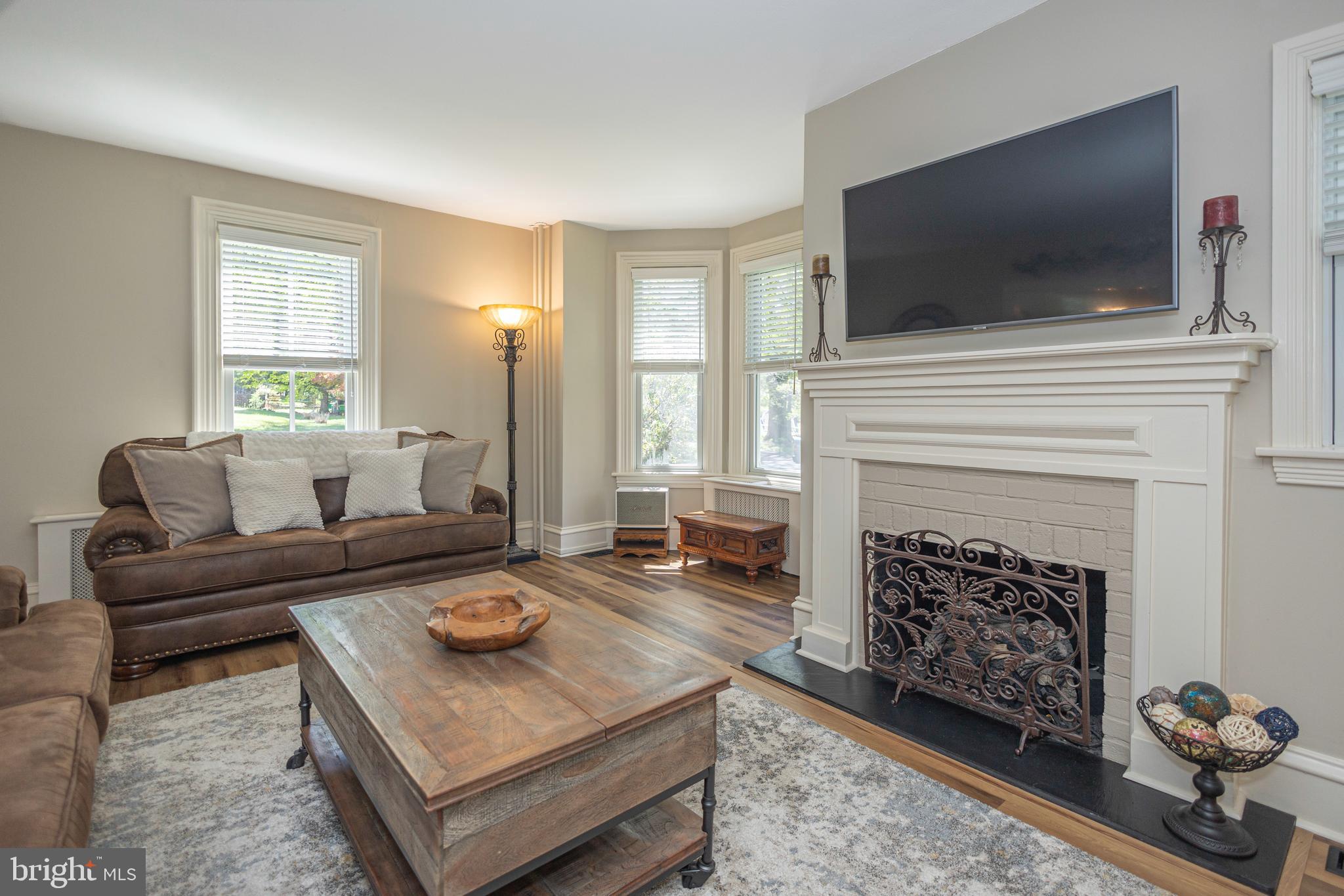 BLYTHEWOOD - Residential