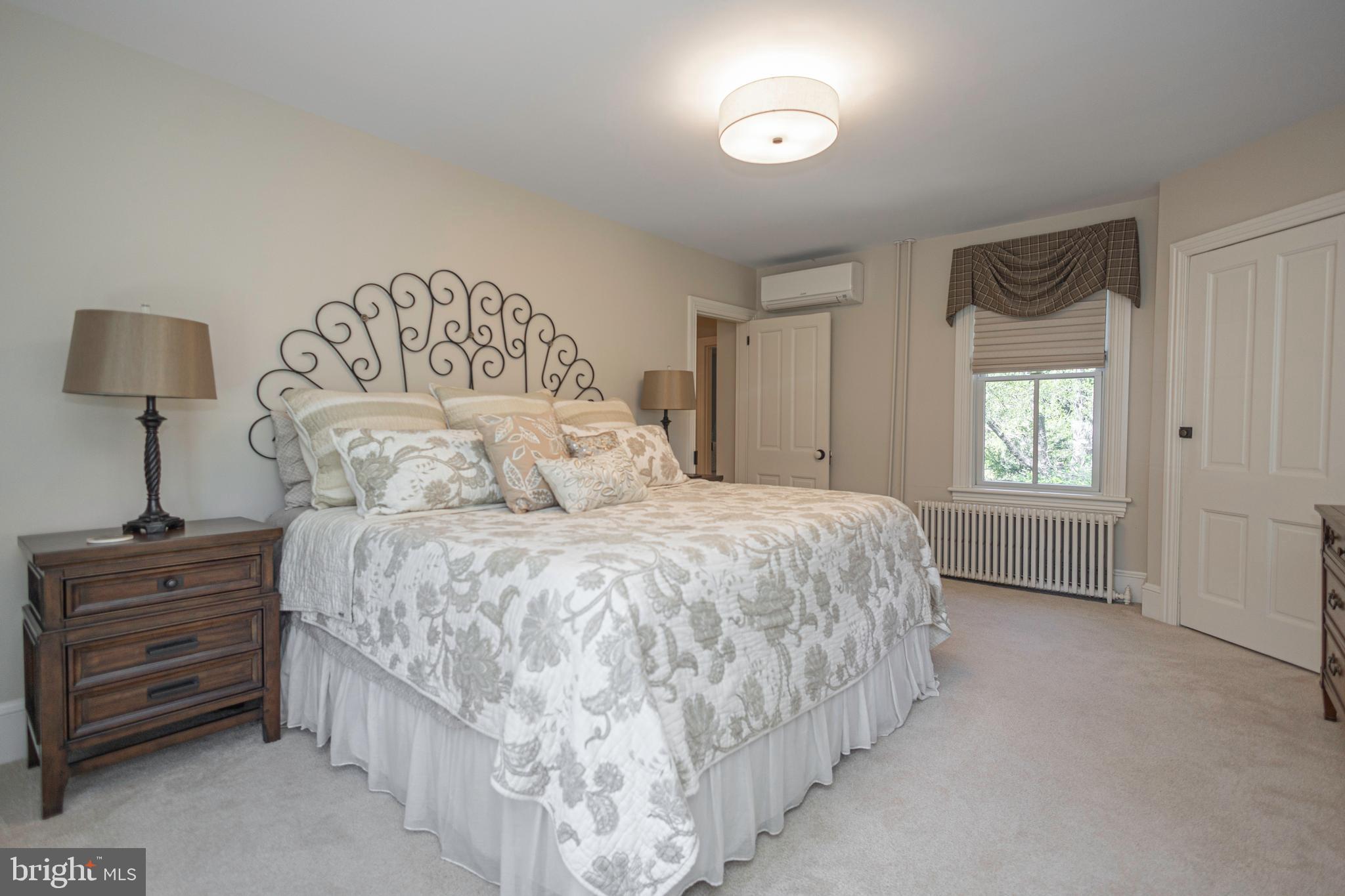 BLYTHEWOOD - Residential