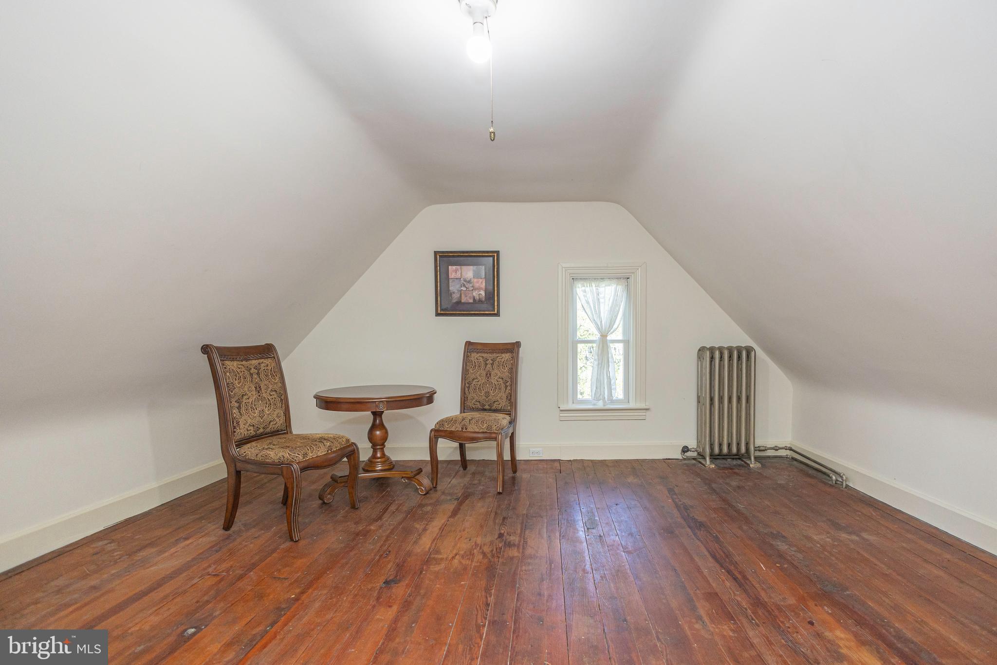 BLYTHEWOOD - Residential