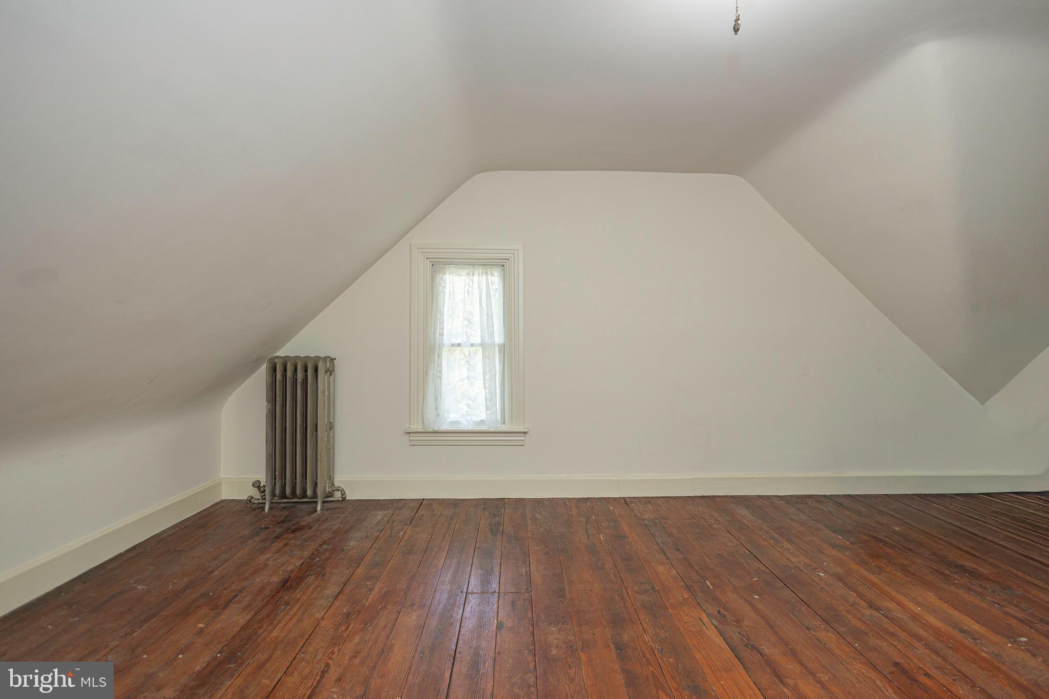 BLYTHEWOOD - Residential