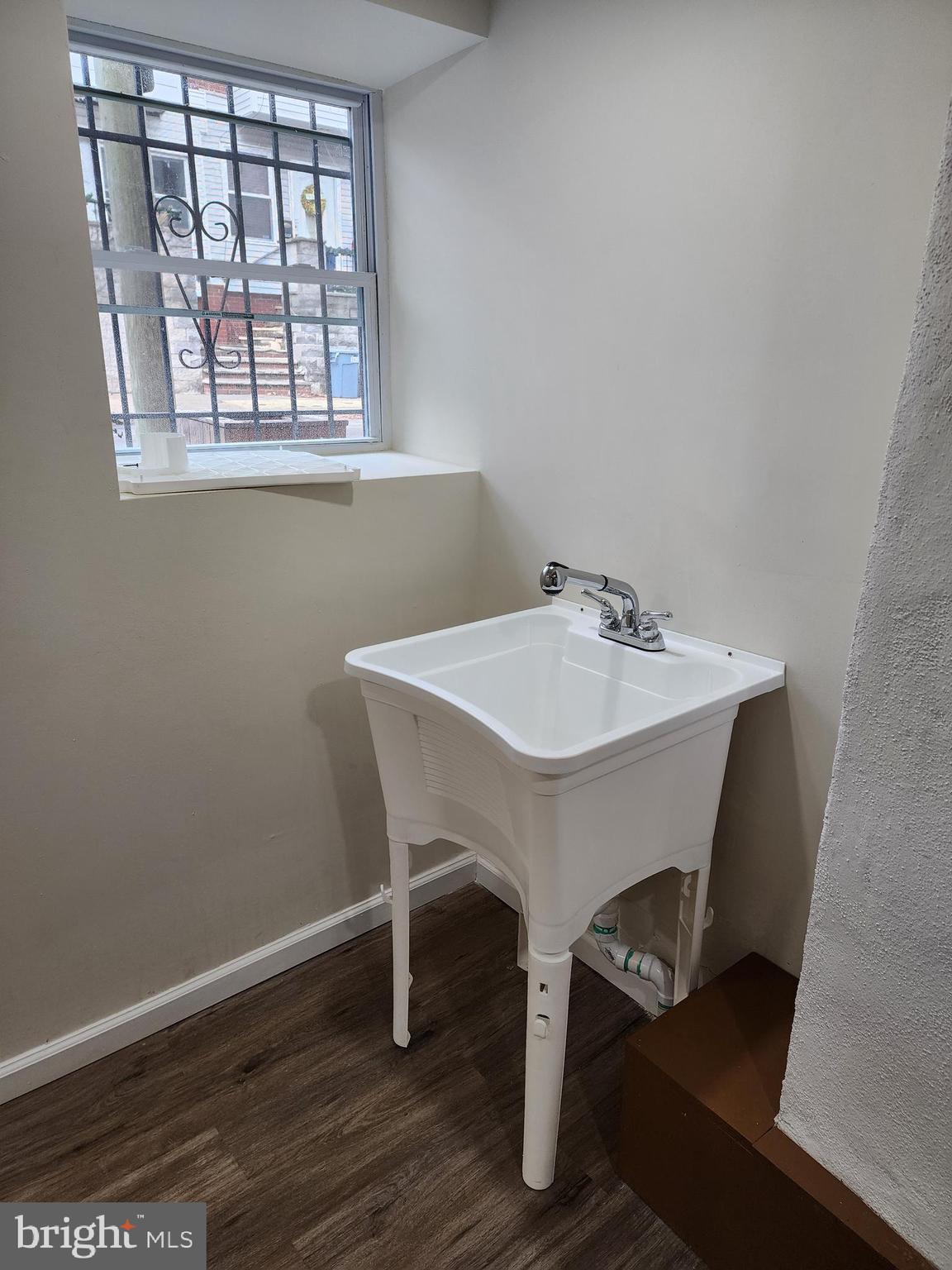WHITMAN - Residential Lease
