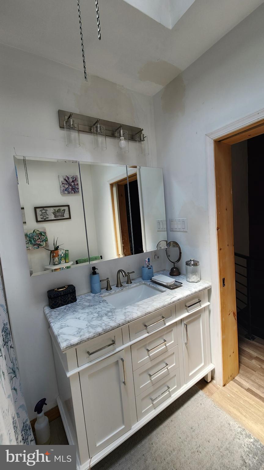 WHITMAN - Residential Lease