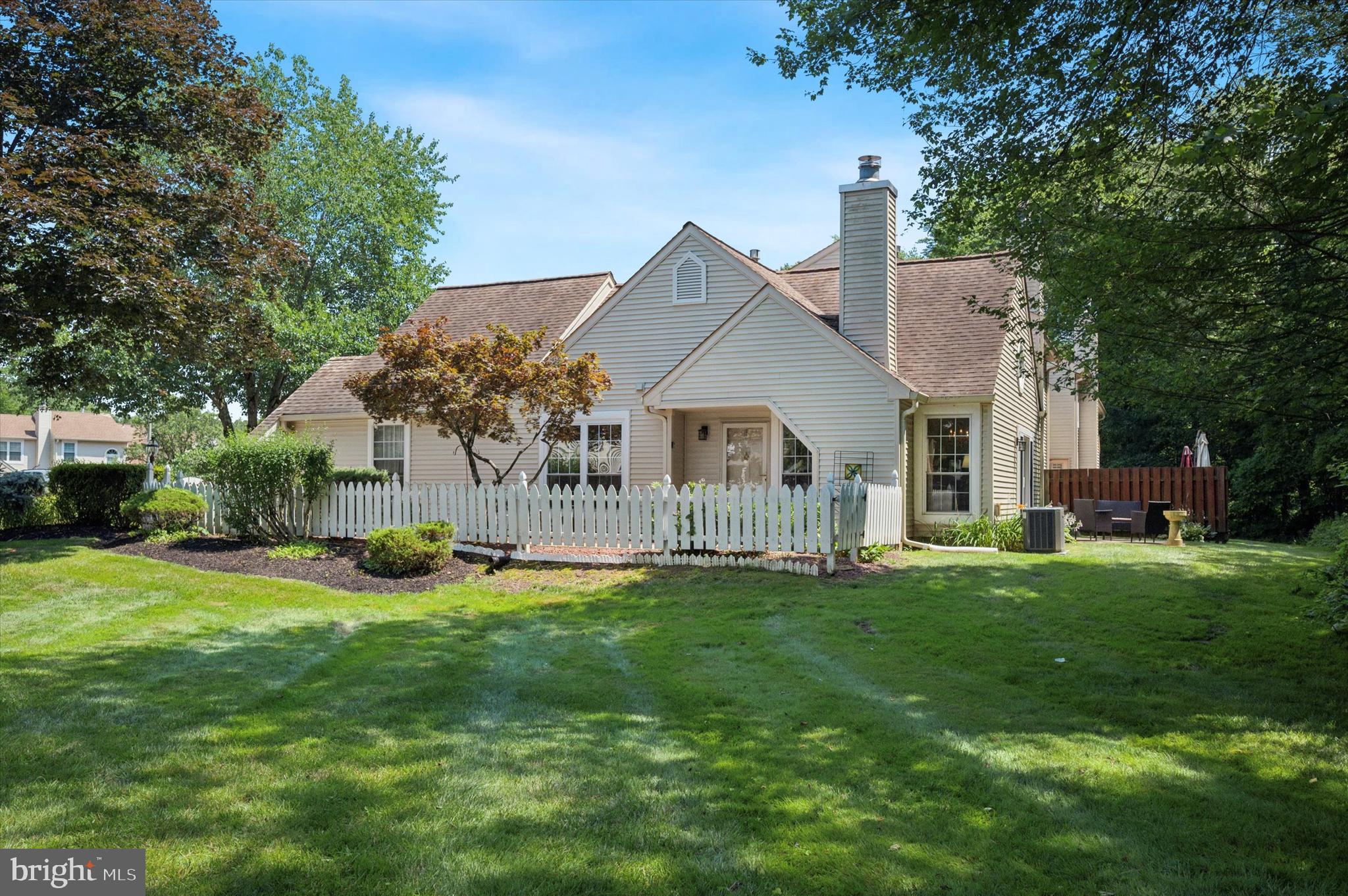 1720 BALAS CIRCLE
