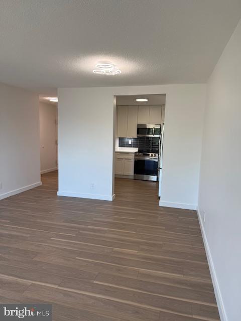 WATERGATE AT LANDMARK - Residential