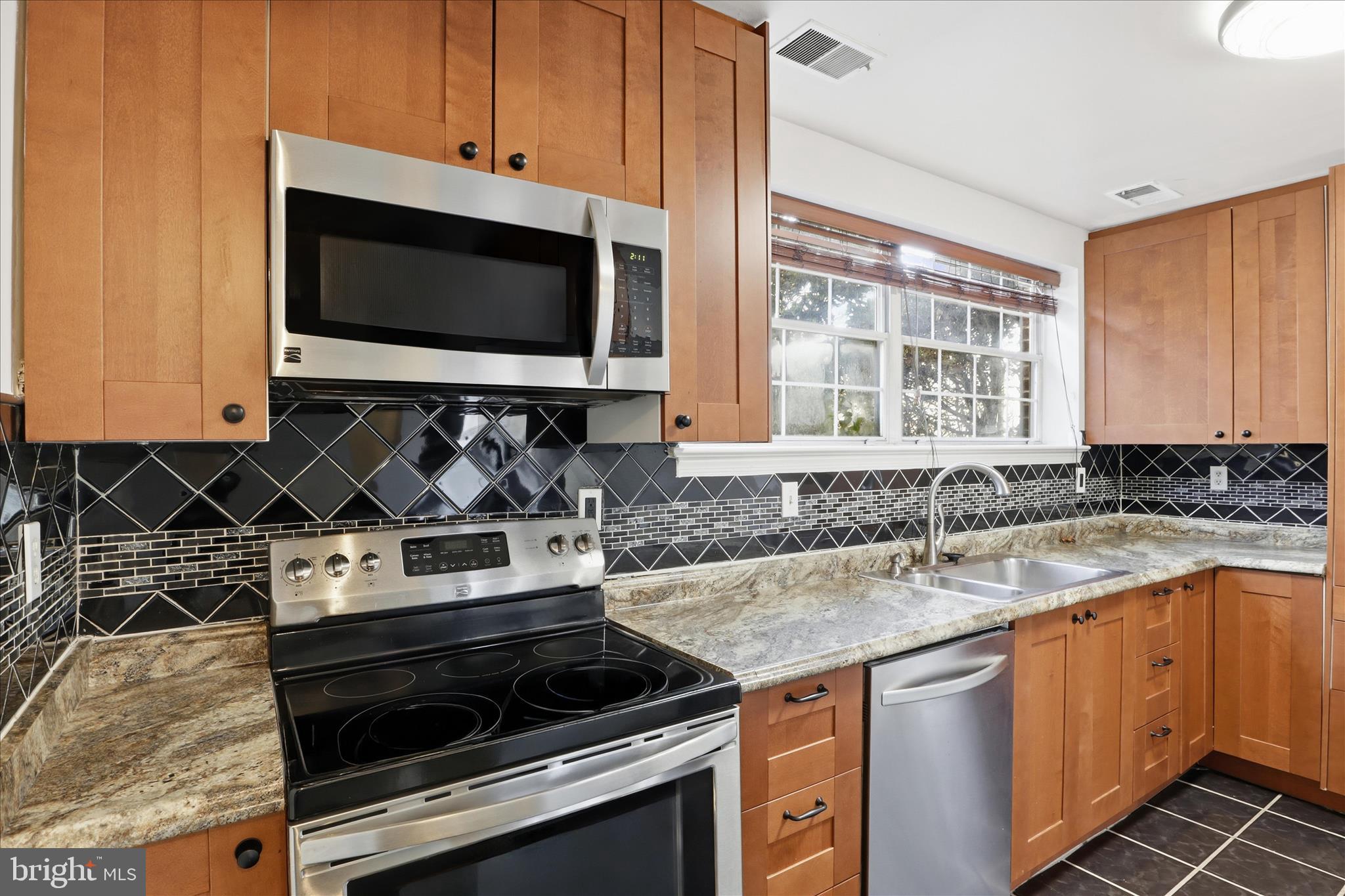 CHERRYWOOD CONDO PHASE V - Residential