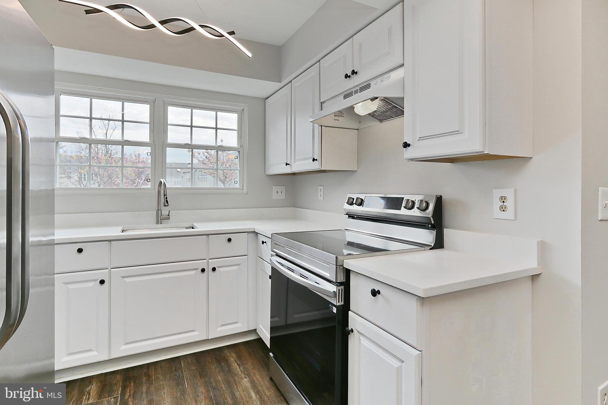 FOX CHAPEL AT TUDOR KNOLLS - Residential Lease