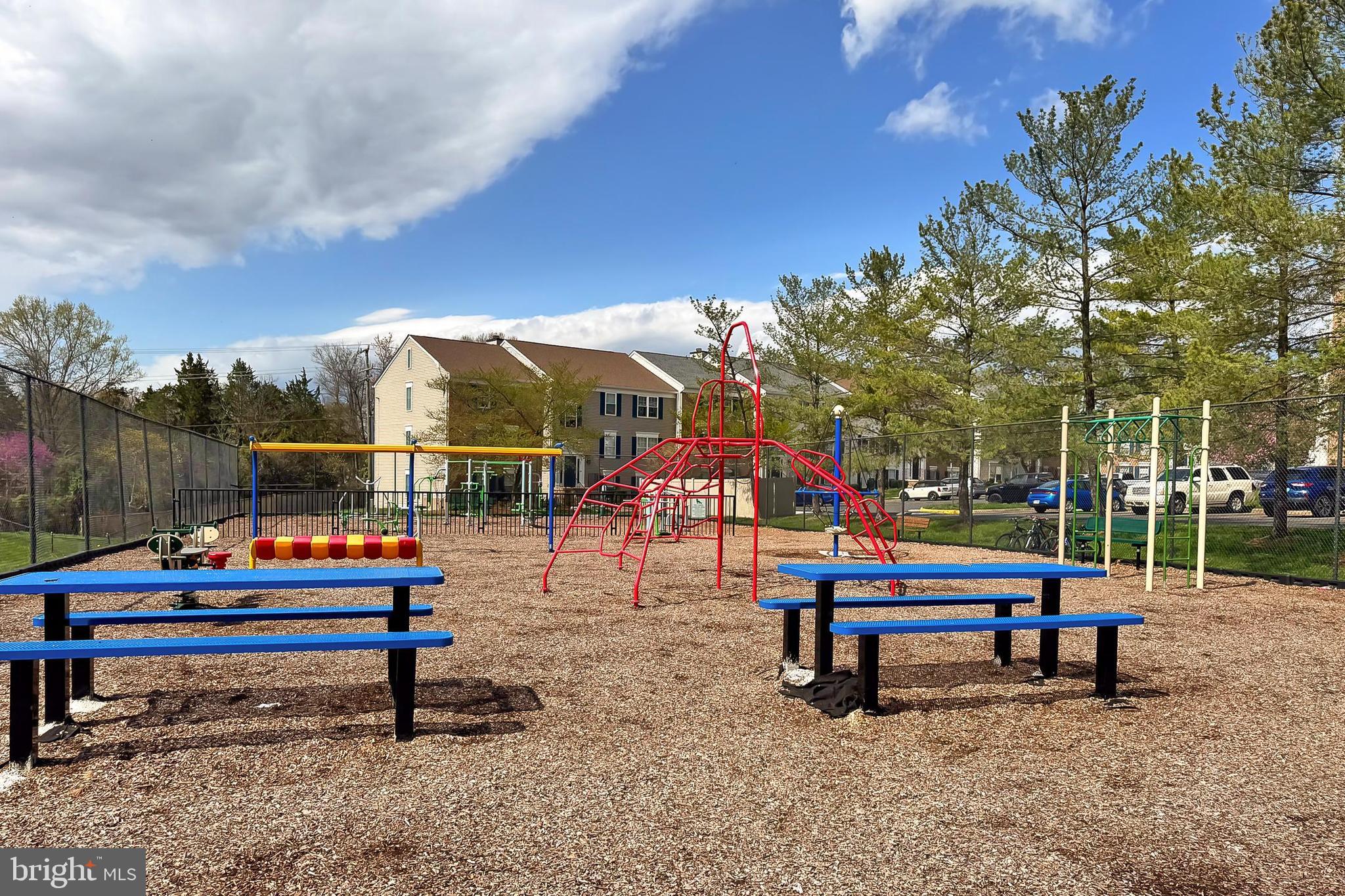 FOX CHAPEL AT TUDOR KNOLLS - Residential Lease