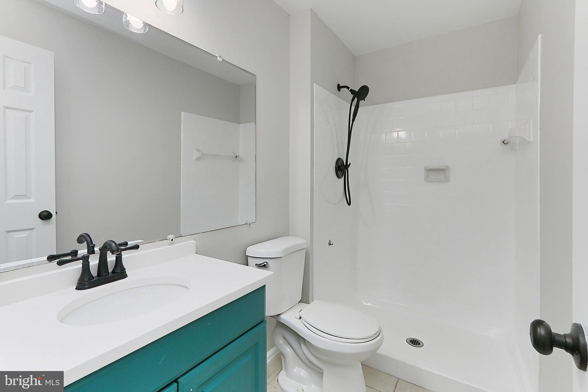 FOX CHAPEL AT TUDOR KNOLLS - Residential Lease