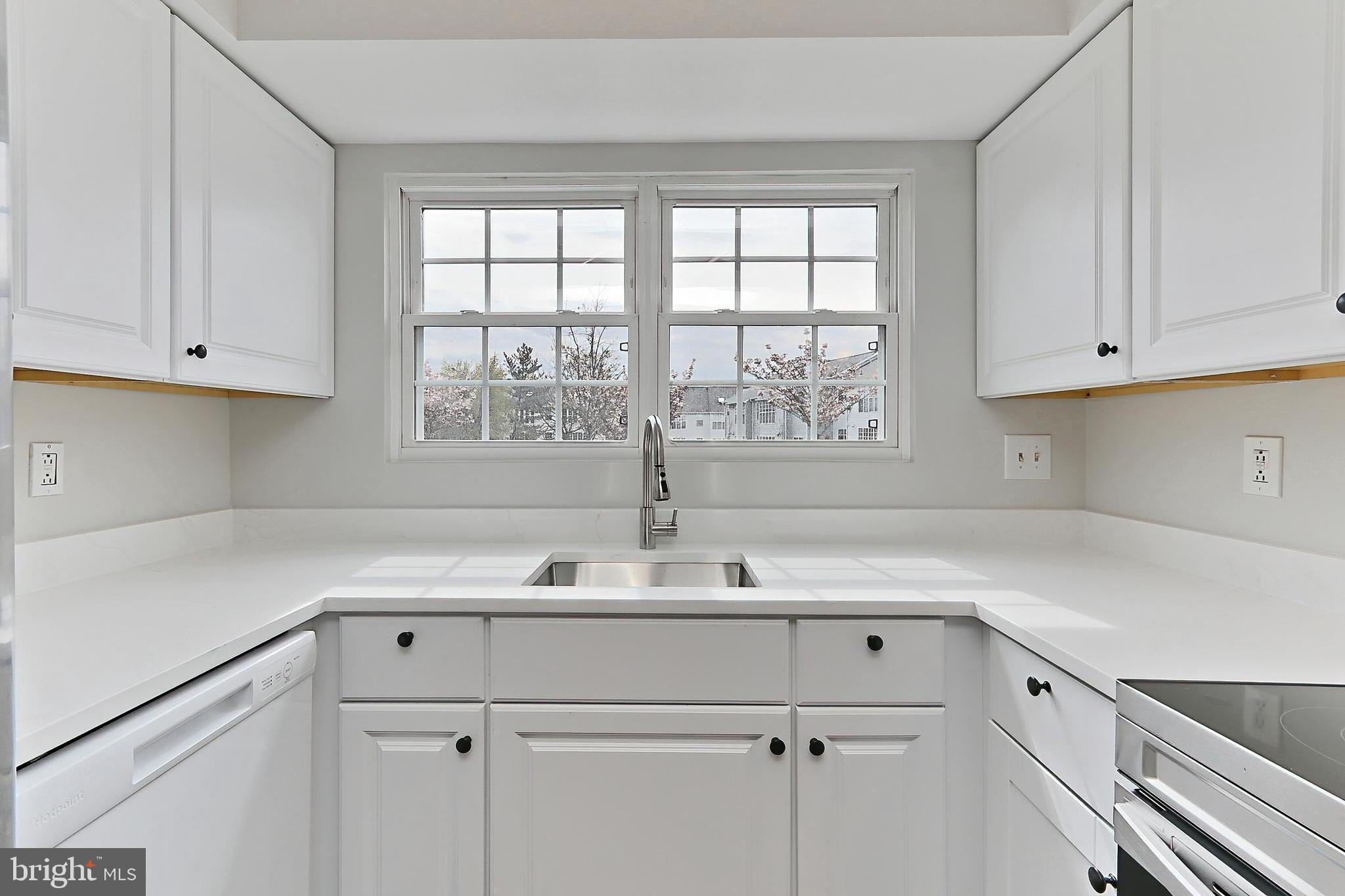 FOX CHAPEL AT TUDOR KNOLLS - Residential Lease