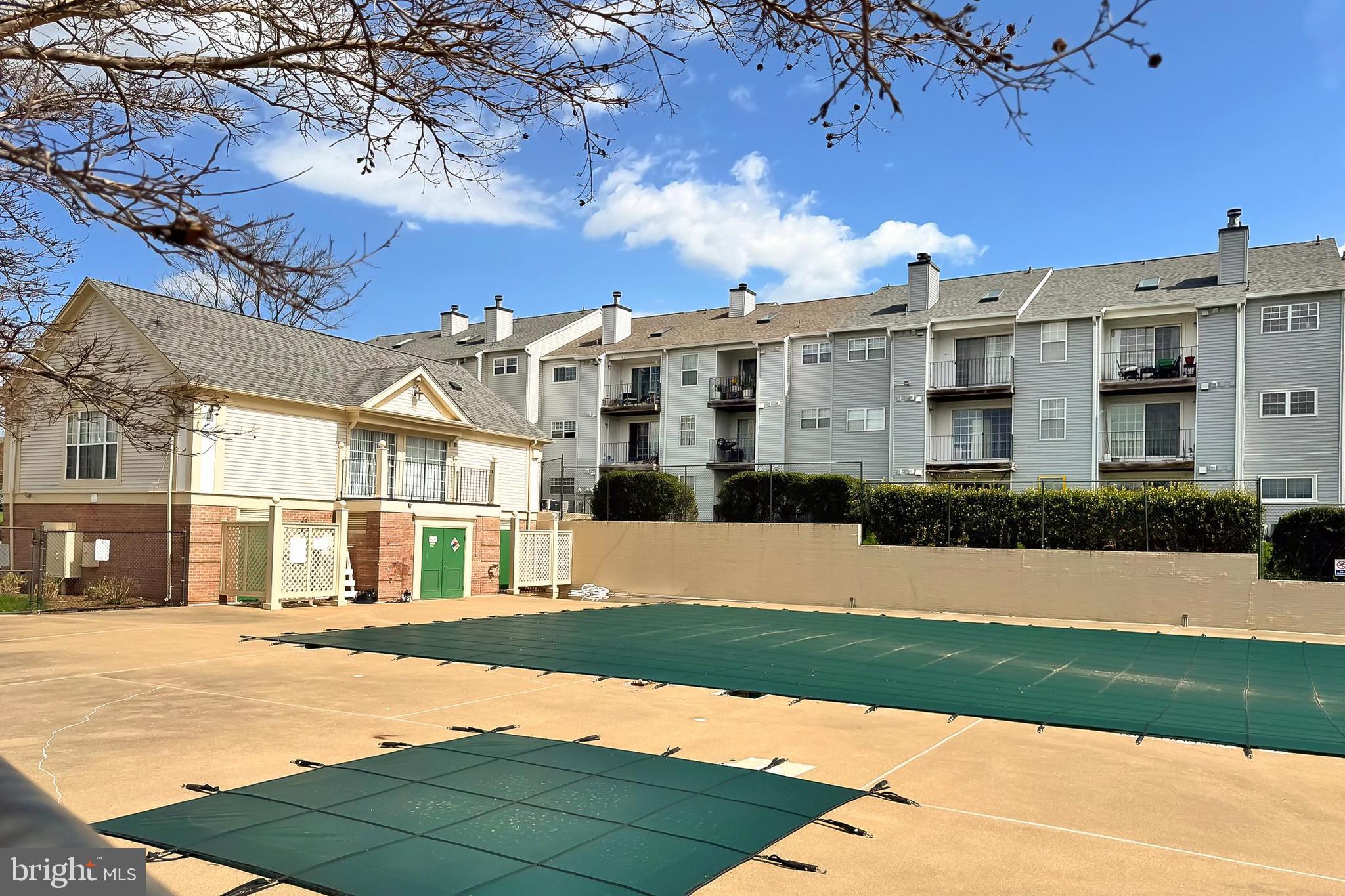 FOX CHAPEL AT TUDOR KNOLLS - Residential Lease