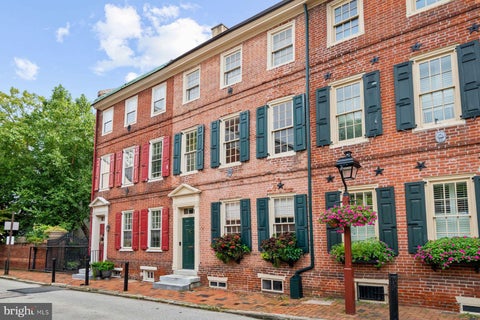 Townhouse For Sale - 306 Cypress Street<br/> Philadelphia County, PHILADELPHIA, PA 19106