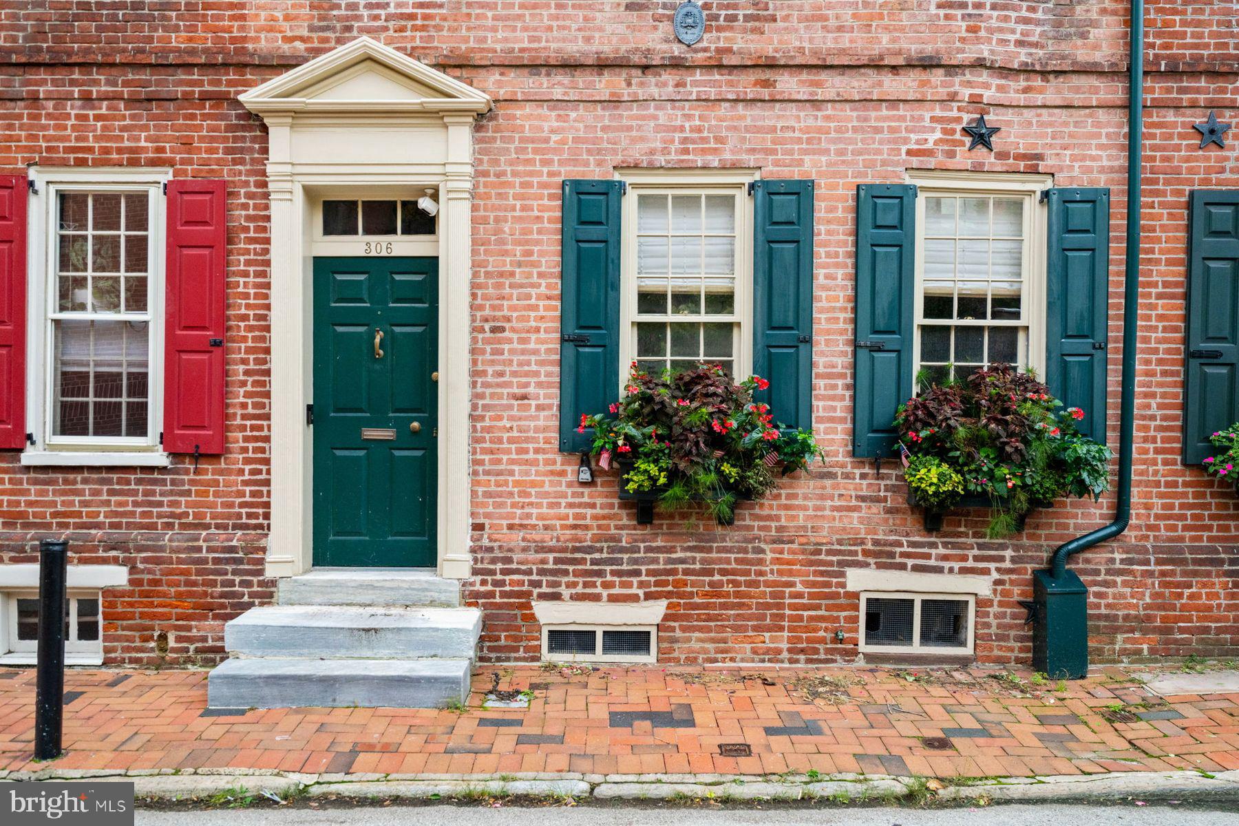 306 CYPRESS STREET