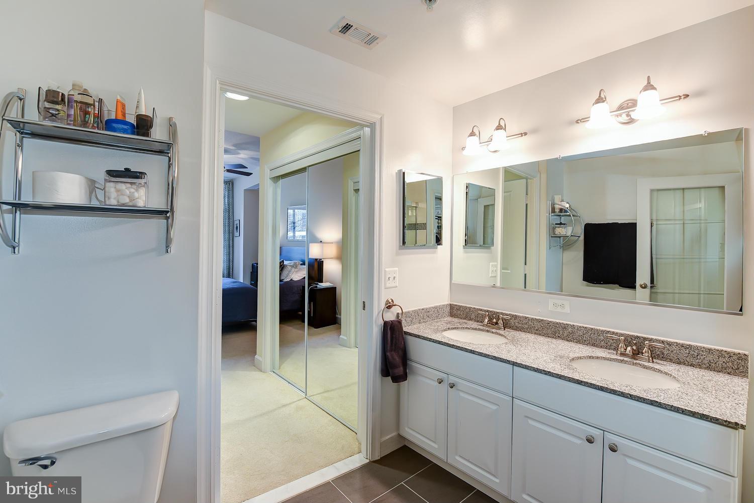 ECLIPSE ON CENTER PARK - Residential