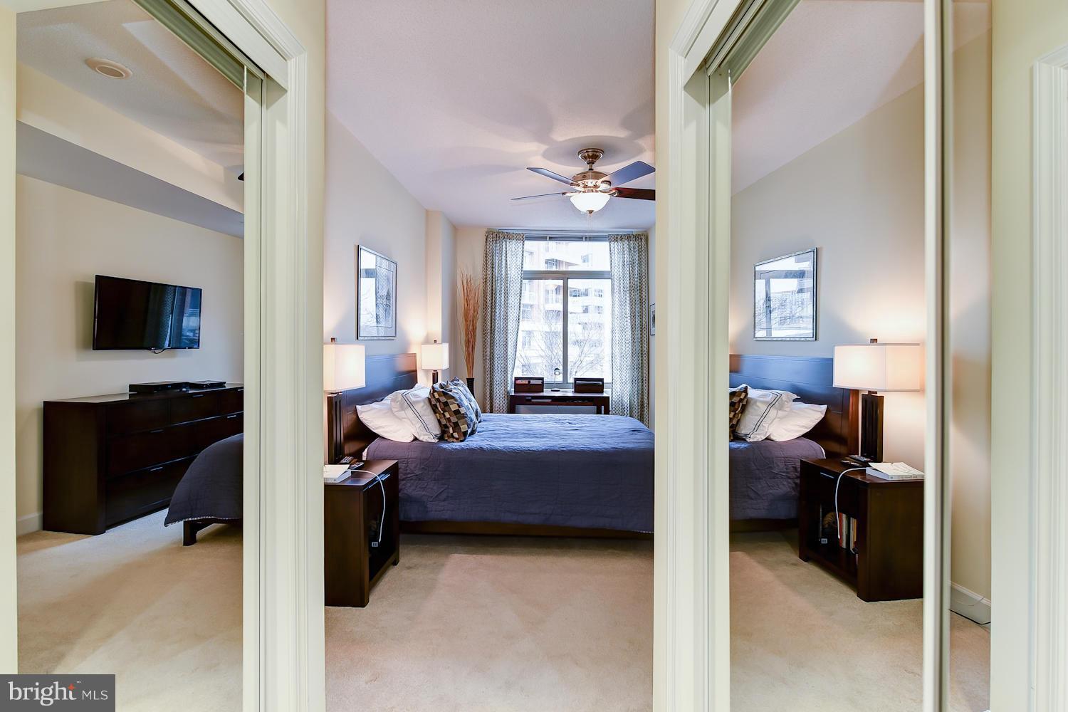 ECLIPSE ON CENTER PARK - Residential