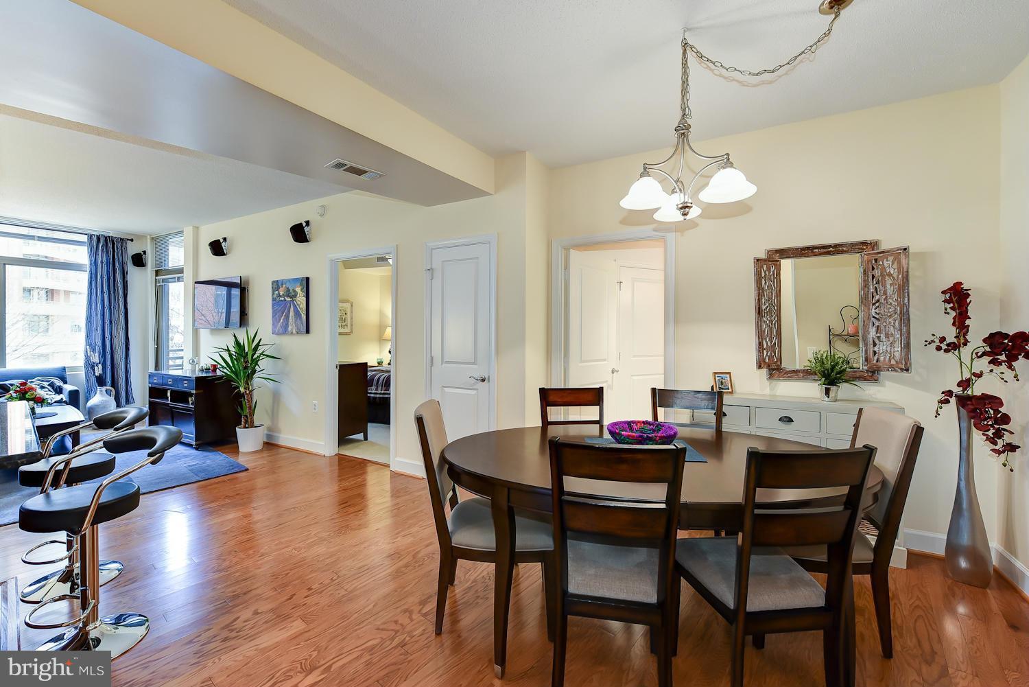 ECLIPSE ON CENTER PARK - Residential