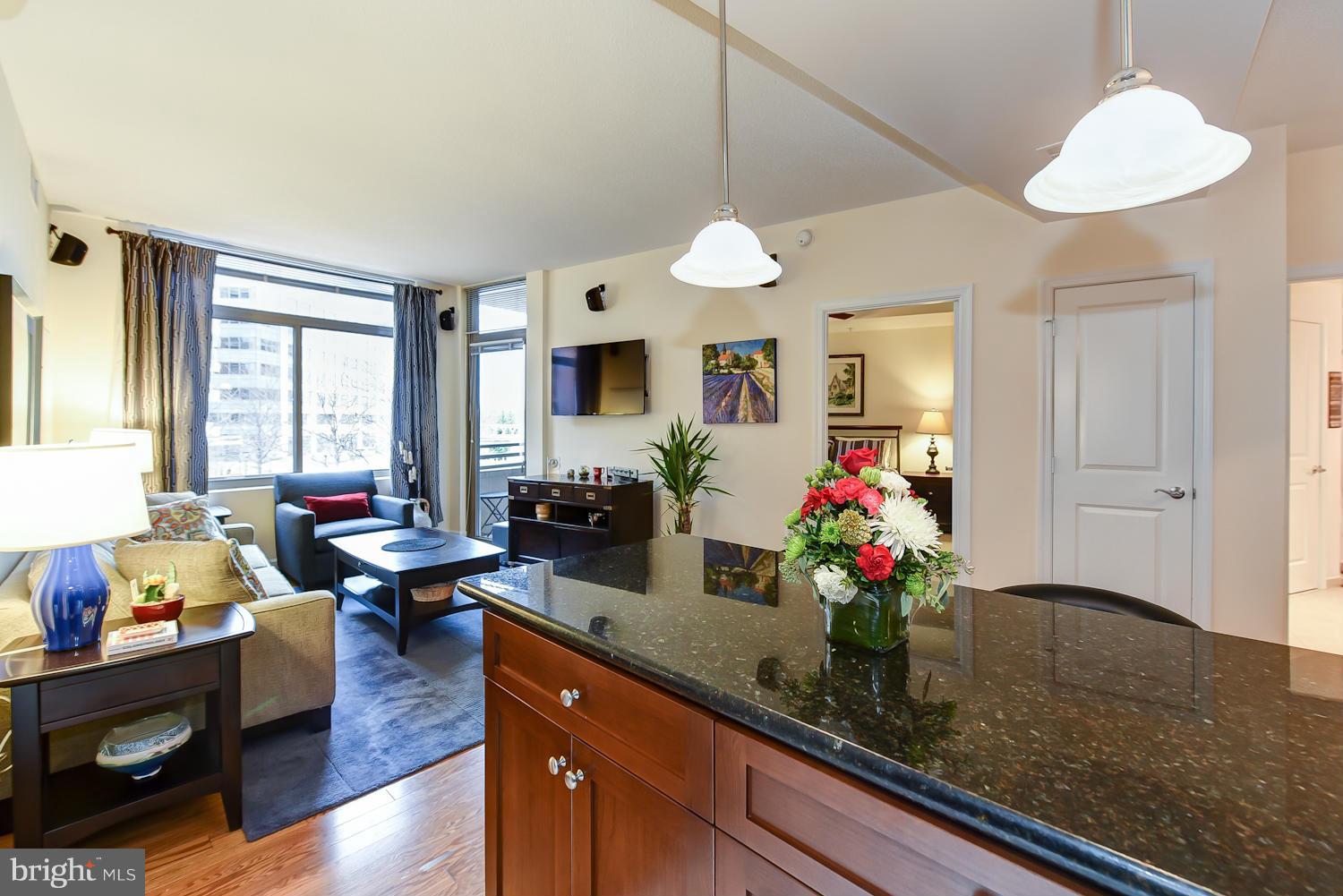 ECLIPSE ON CENTER PARK - Residential