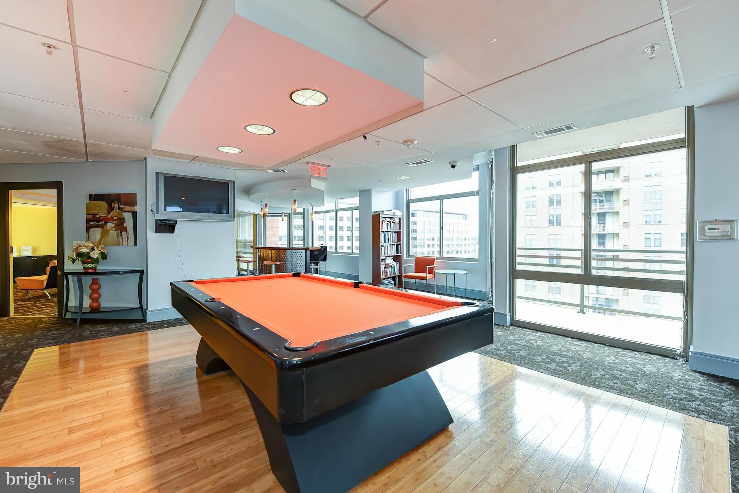 ECLIPSE ON CENTER PARK - Residential