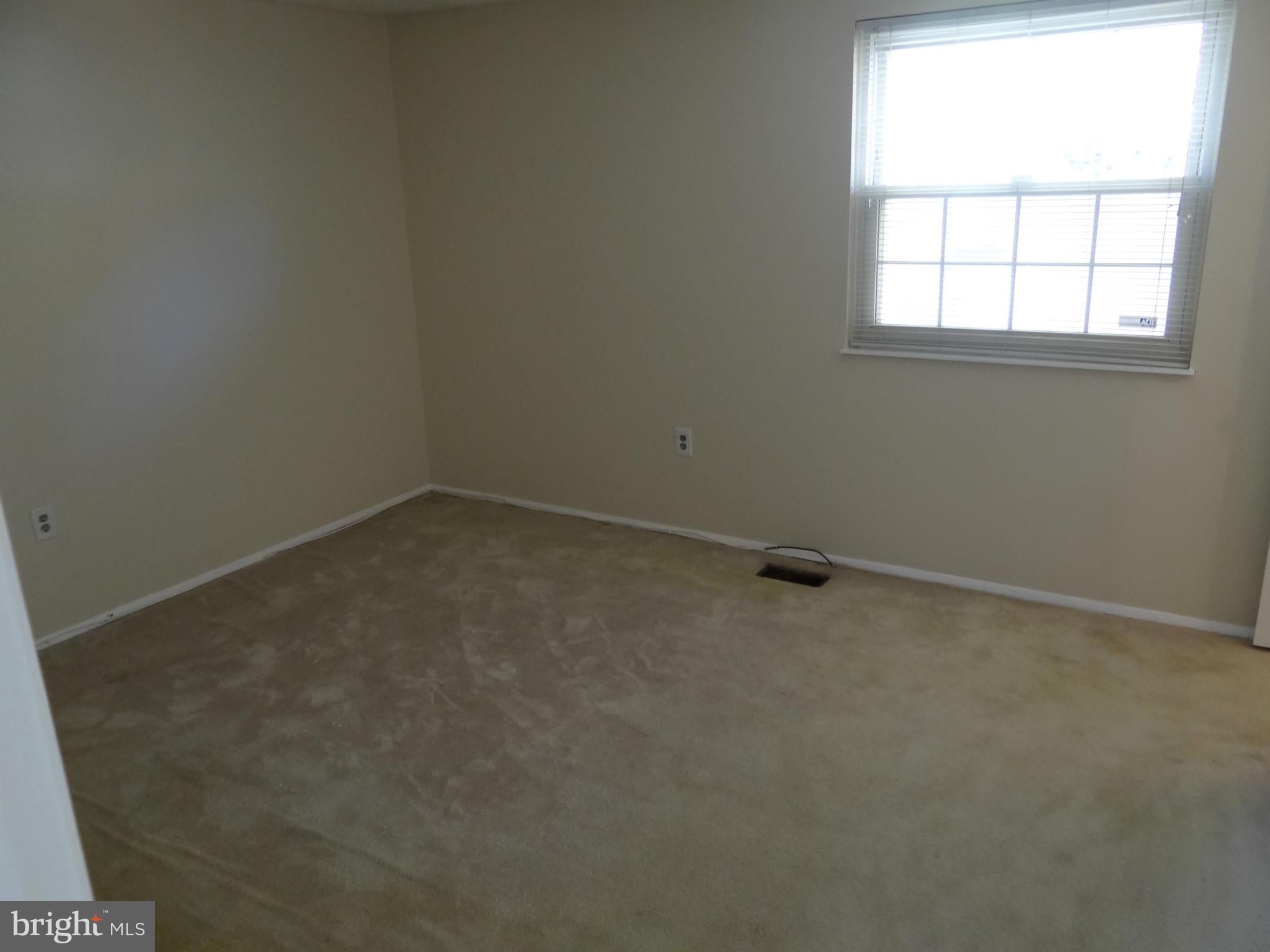 PROSPECT KNOLLS - Residential Lease