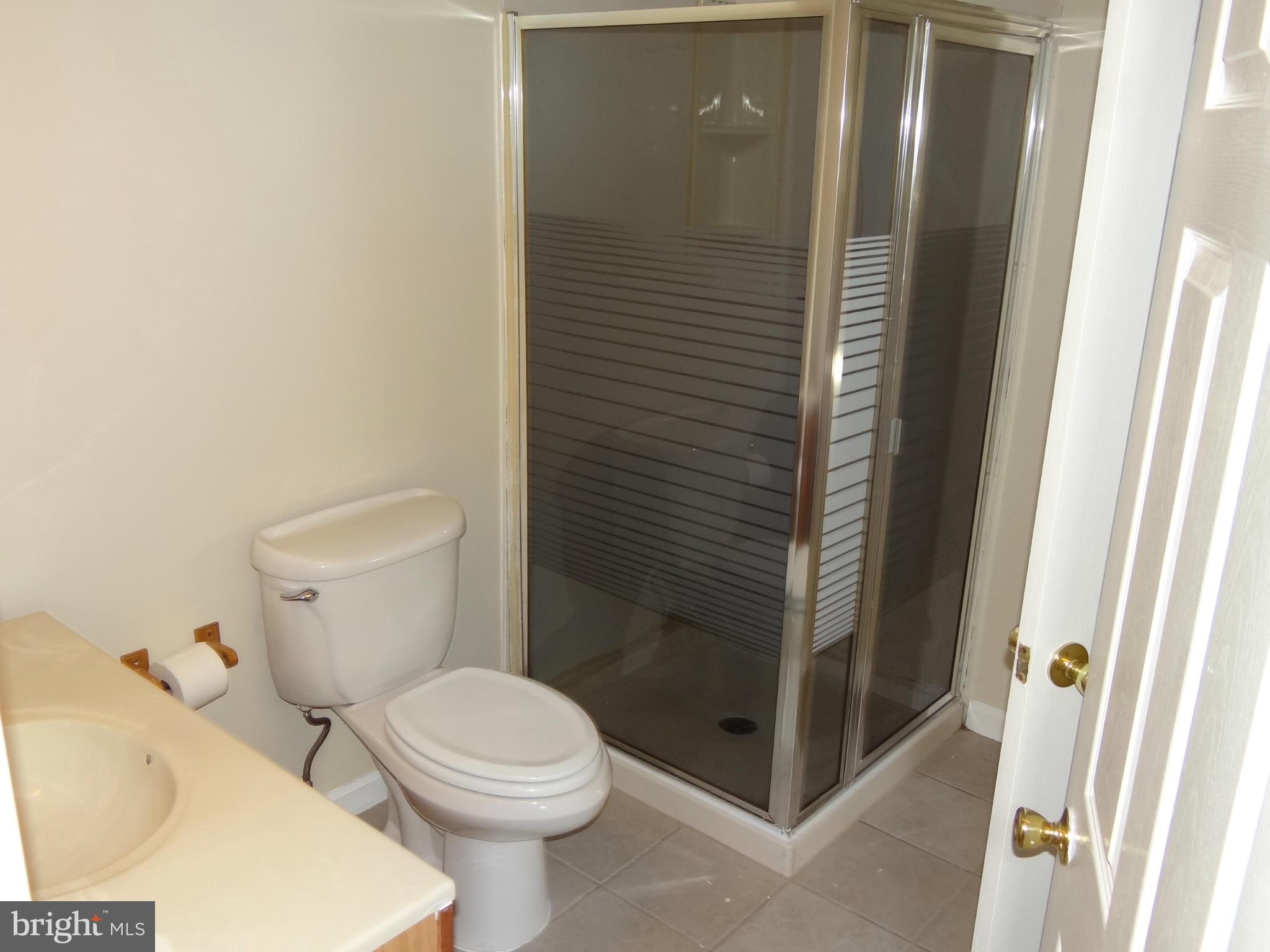 PROSPECT KNOLLS - Residential Lease