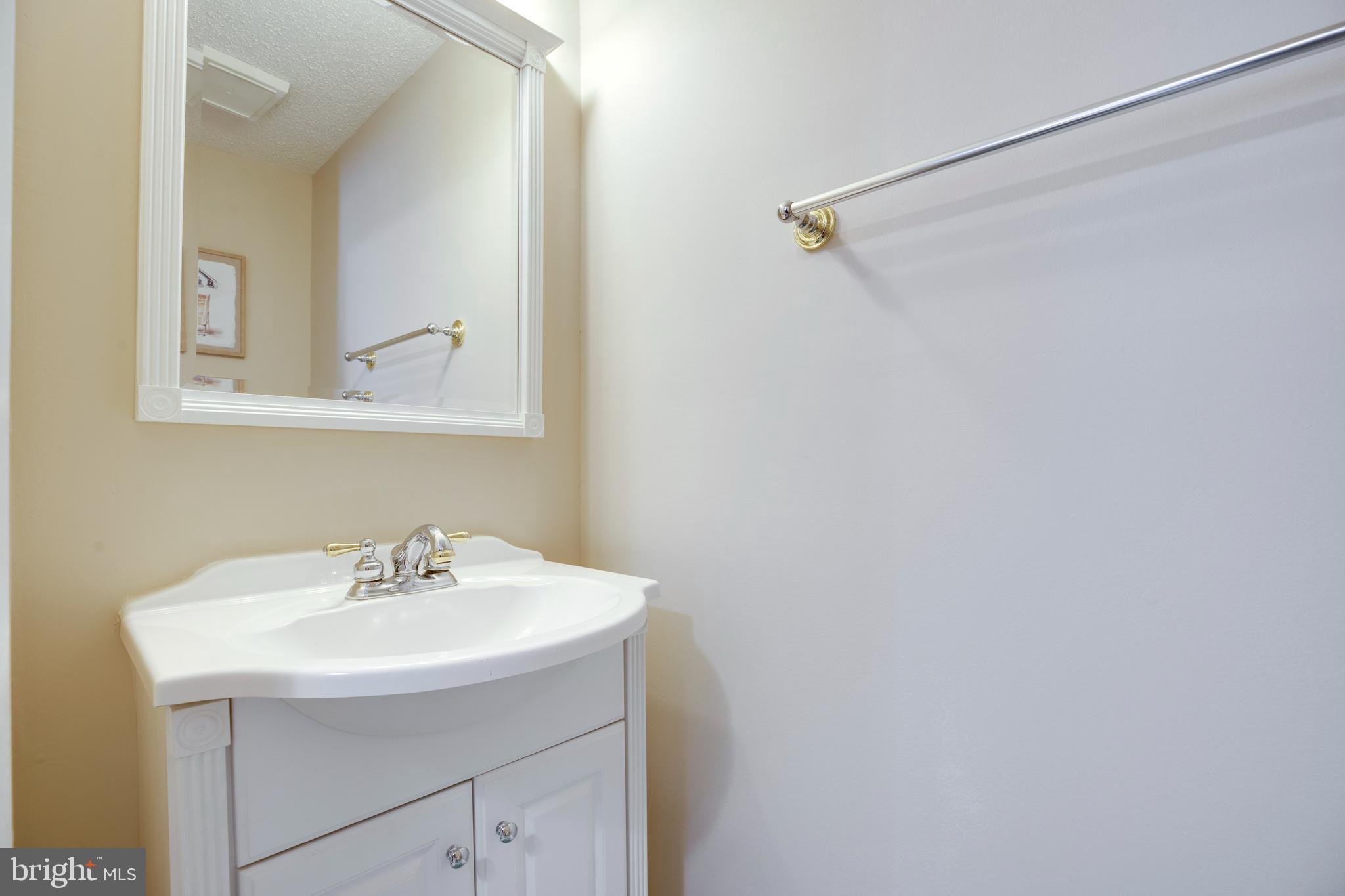 BURKE CENTRE - Residential