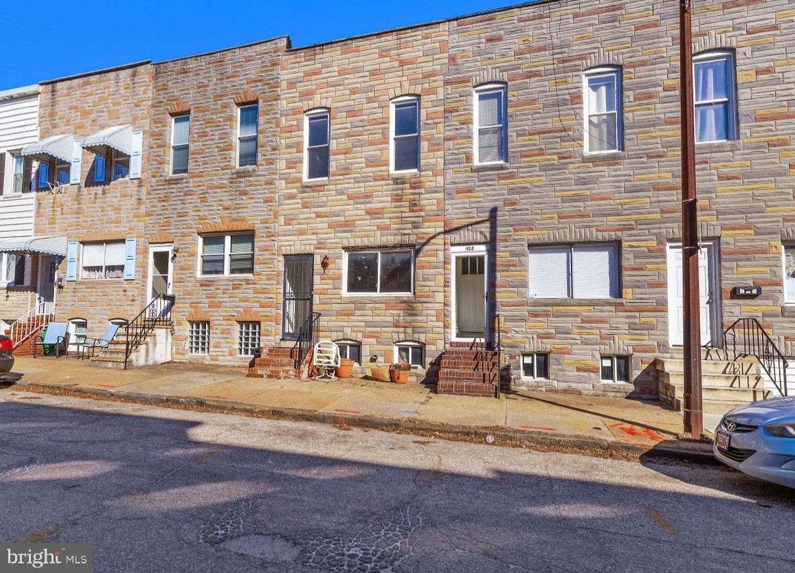 INSTANT EQUITY !
You’ll get instant equity in this lightly rehabbed 2-bedroom, 1-bath rowhome in sought after Remington ! fantastic opportunity for first-time buyers or investors. With fresh paint and carpet, it shows beautifully and is move-in ready! The block features many proud homeowners, adding to the sense of community. Forced air heating ensures year-round comfort.
Easy to show—schedule your tour today!