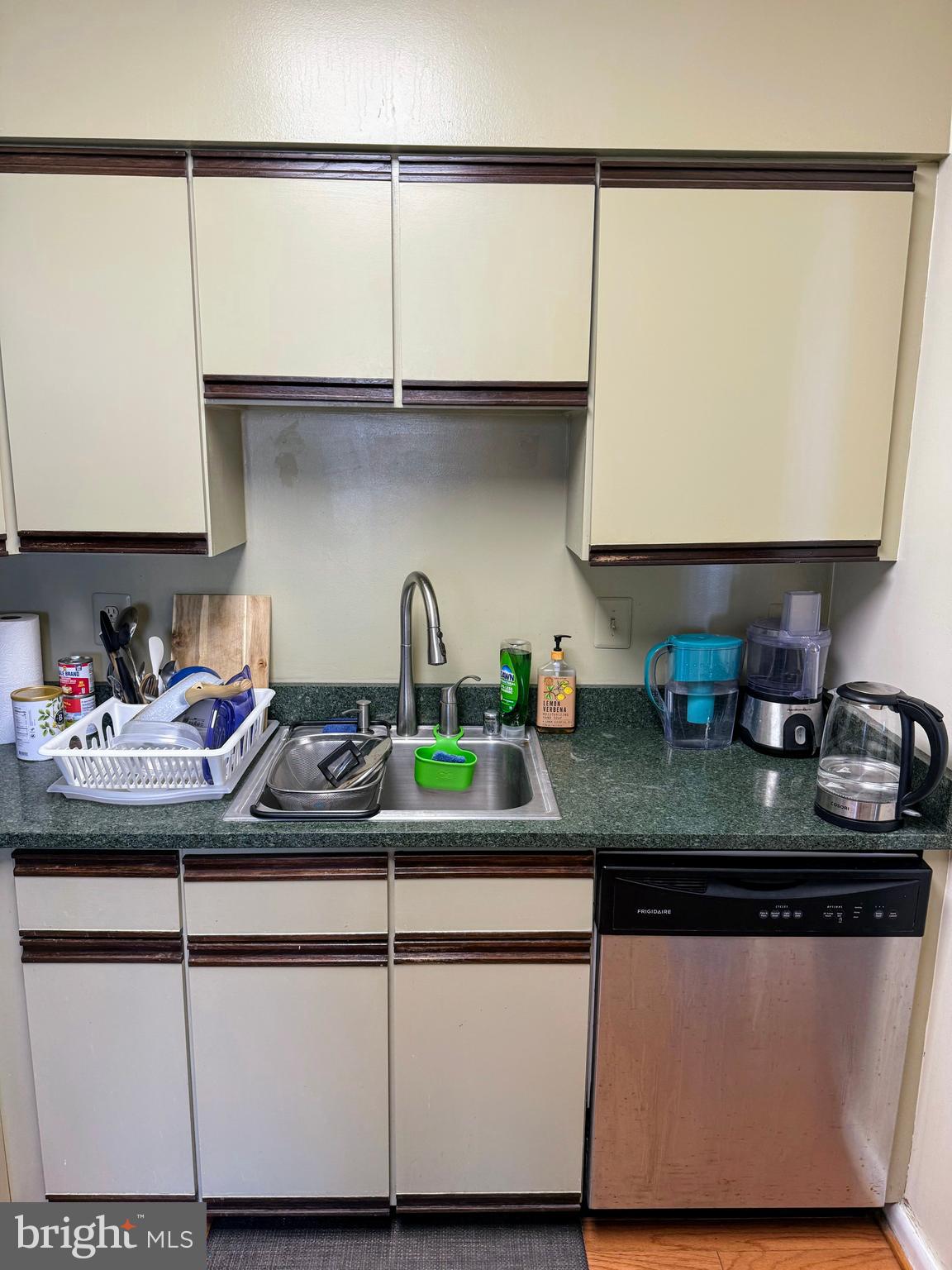 SKYLINE - Residential