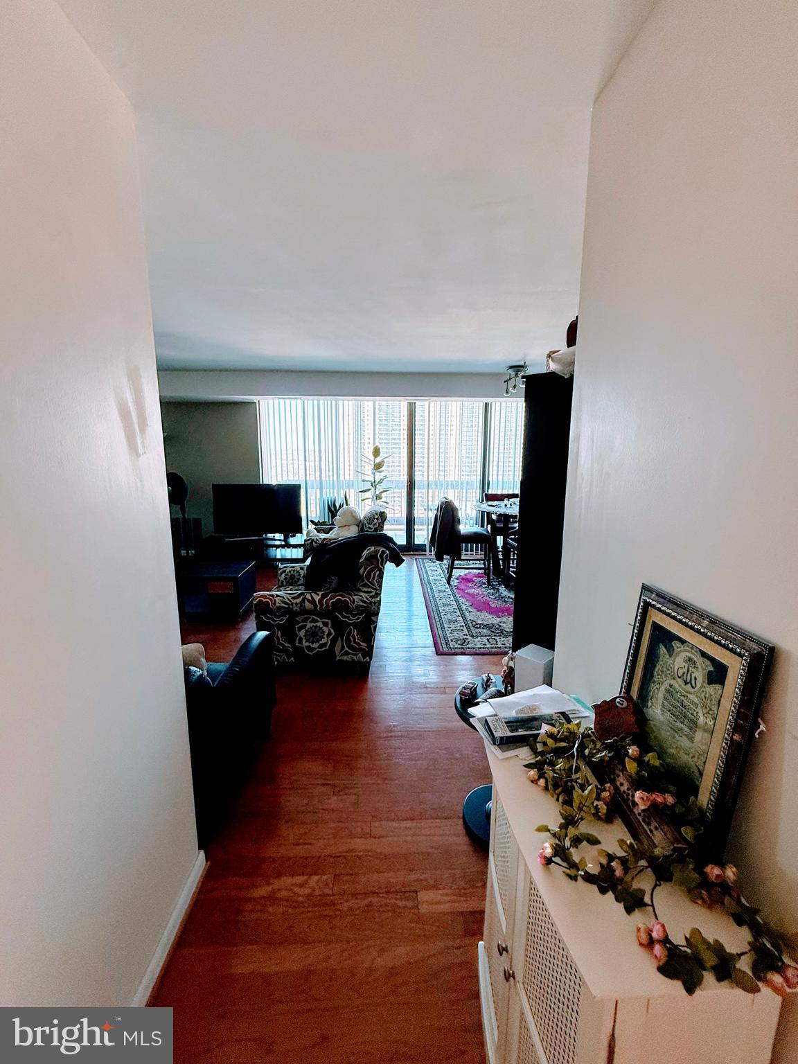 SKYLINE - Residential