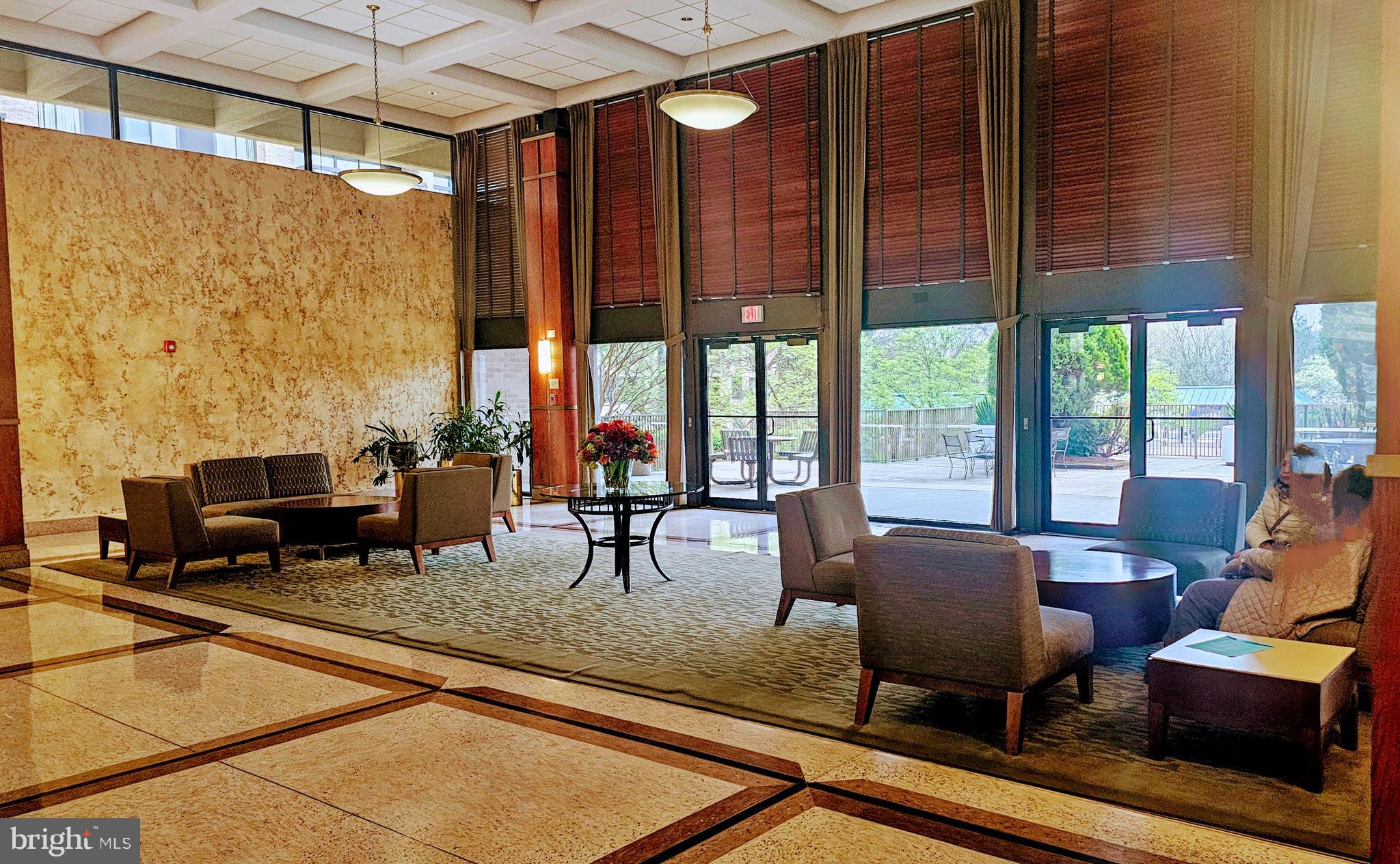 SKYLINE - Residential