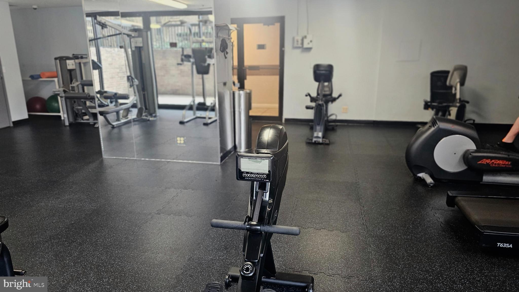 SKYLINE - Residential