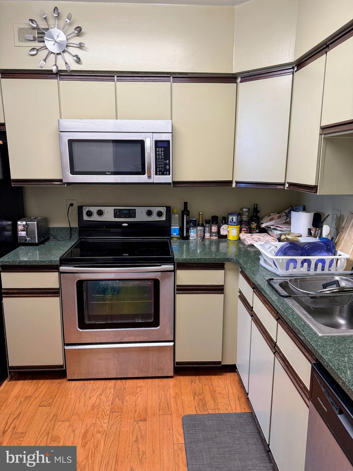 SKYLINE - Residential