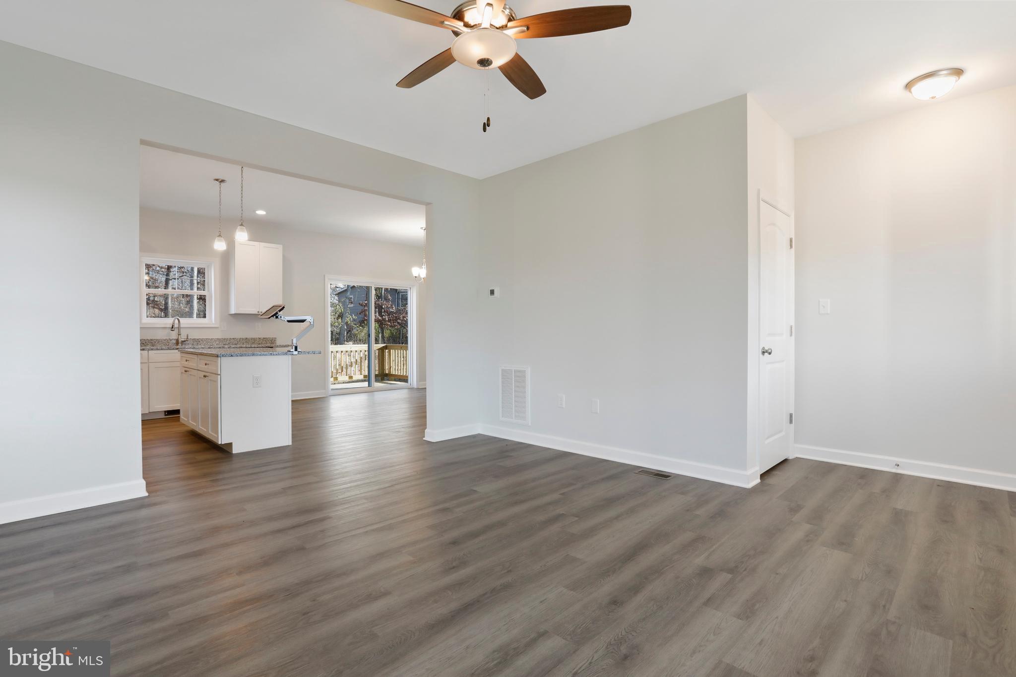 MIDDLE CREEK VISTAS - Residential