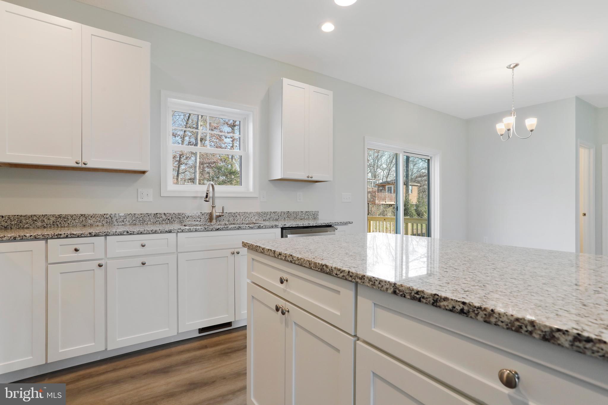 MIDDLE CREEK VISTAS - Residential