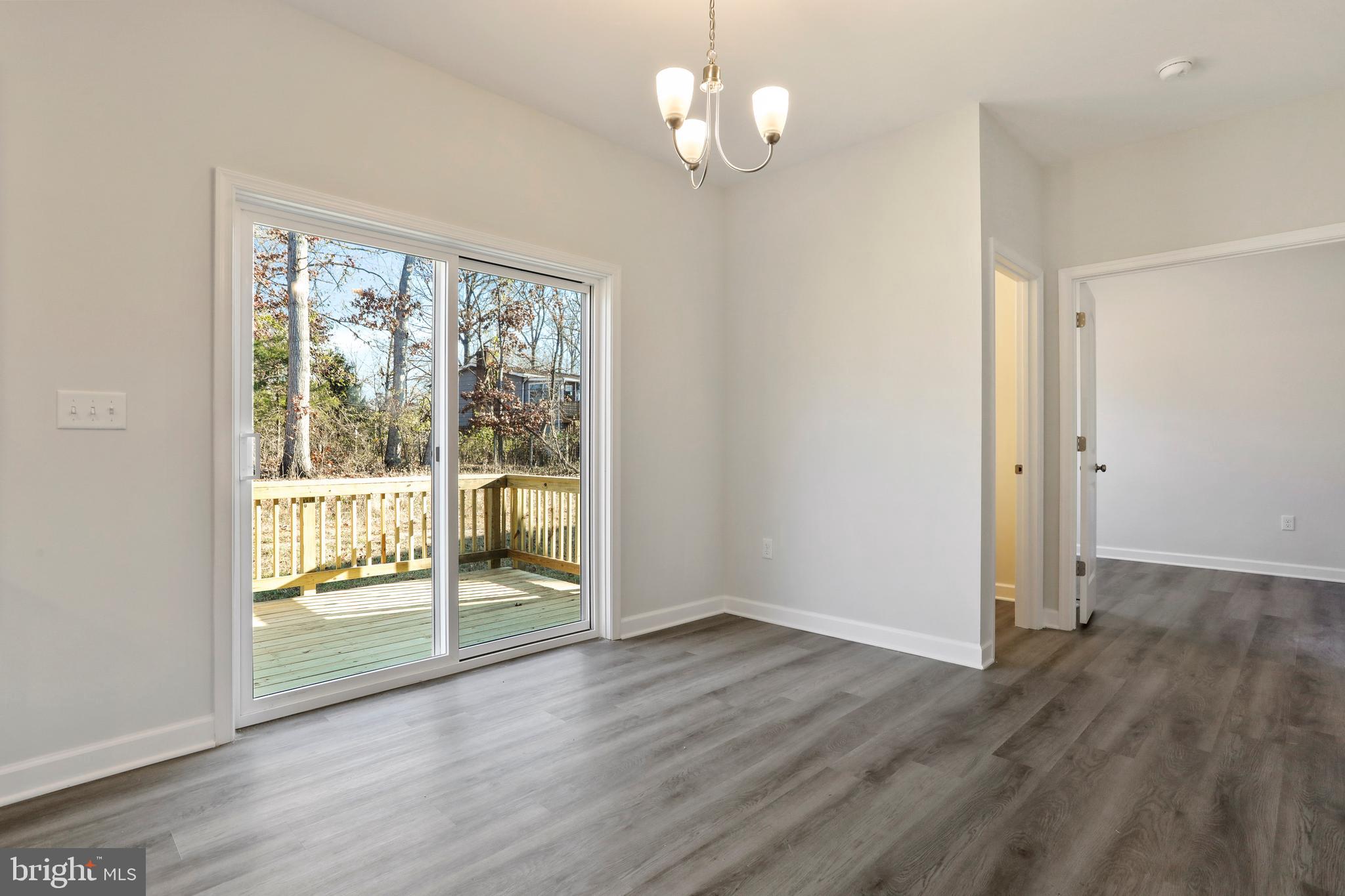 MIDDLE CREEK VISTAS - Residential