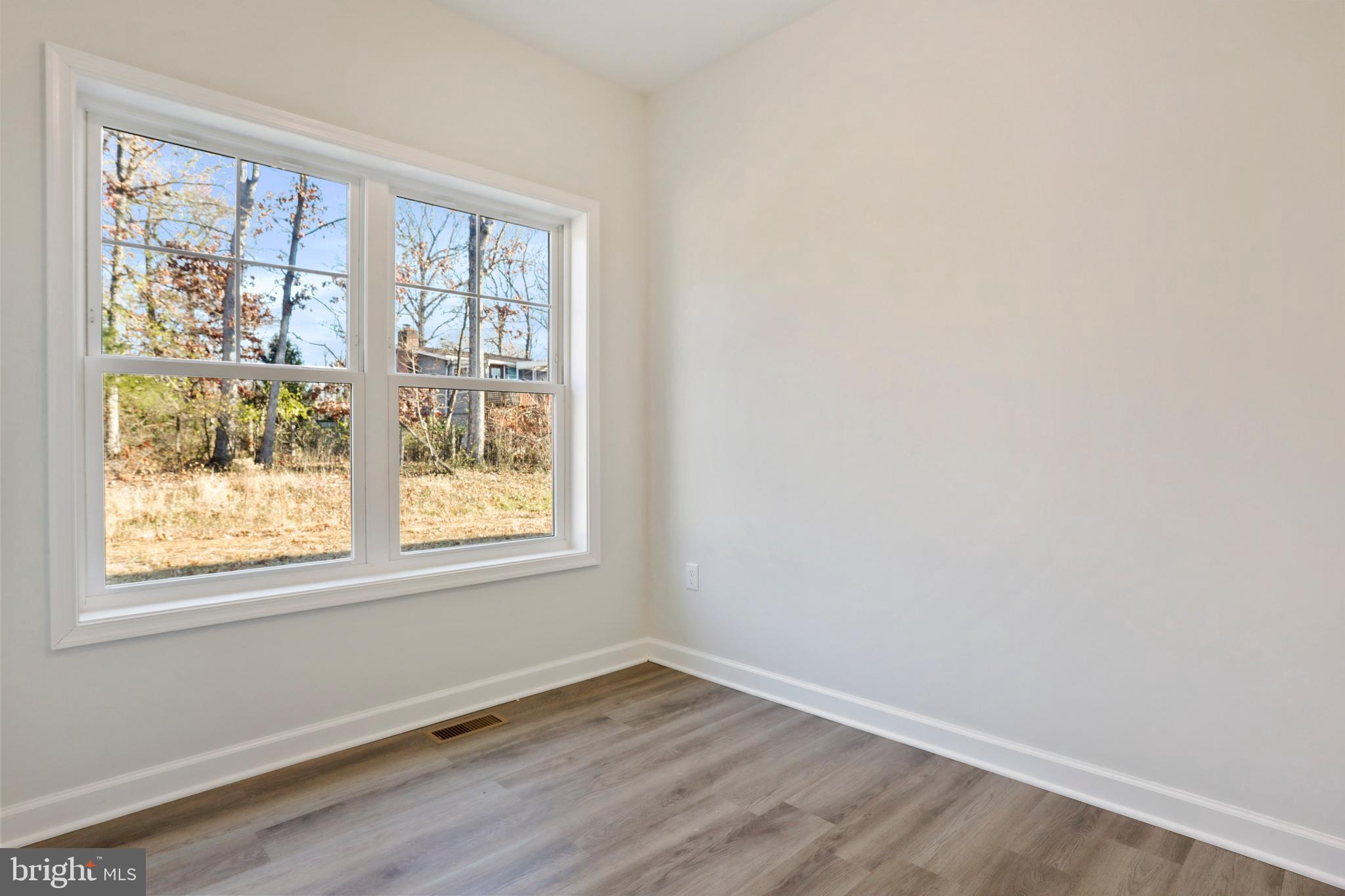 MIDDLE CREEK VISTAS - Residential