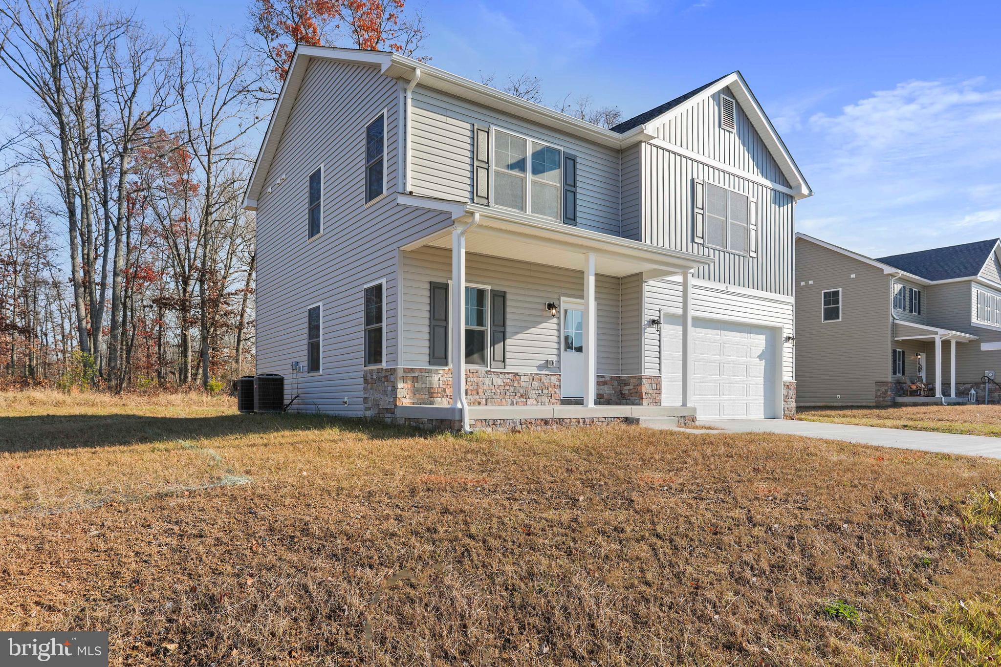 MIDDLE CREEK VISTAS - Residential