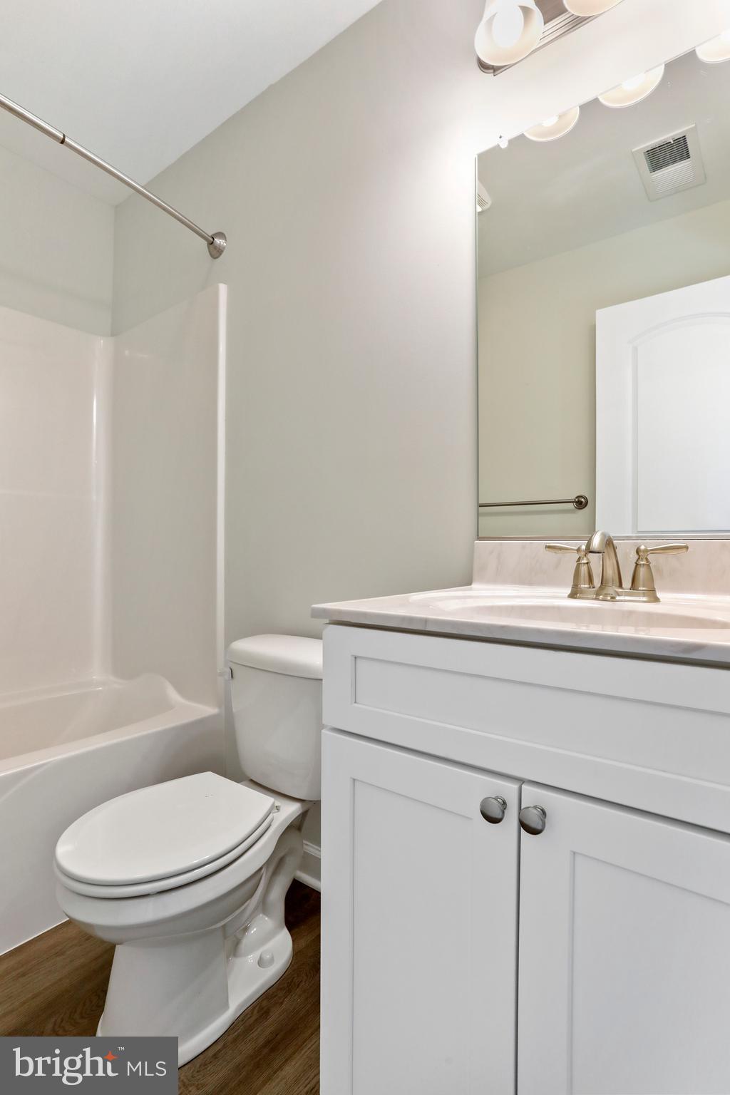 MIDDLE CREEK VISTAS - Residential