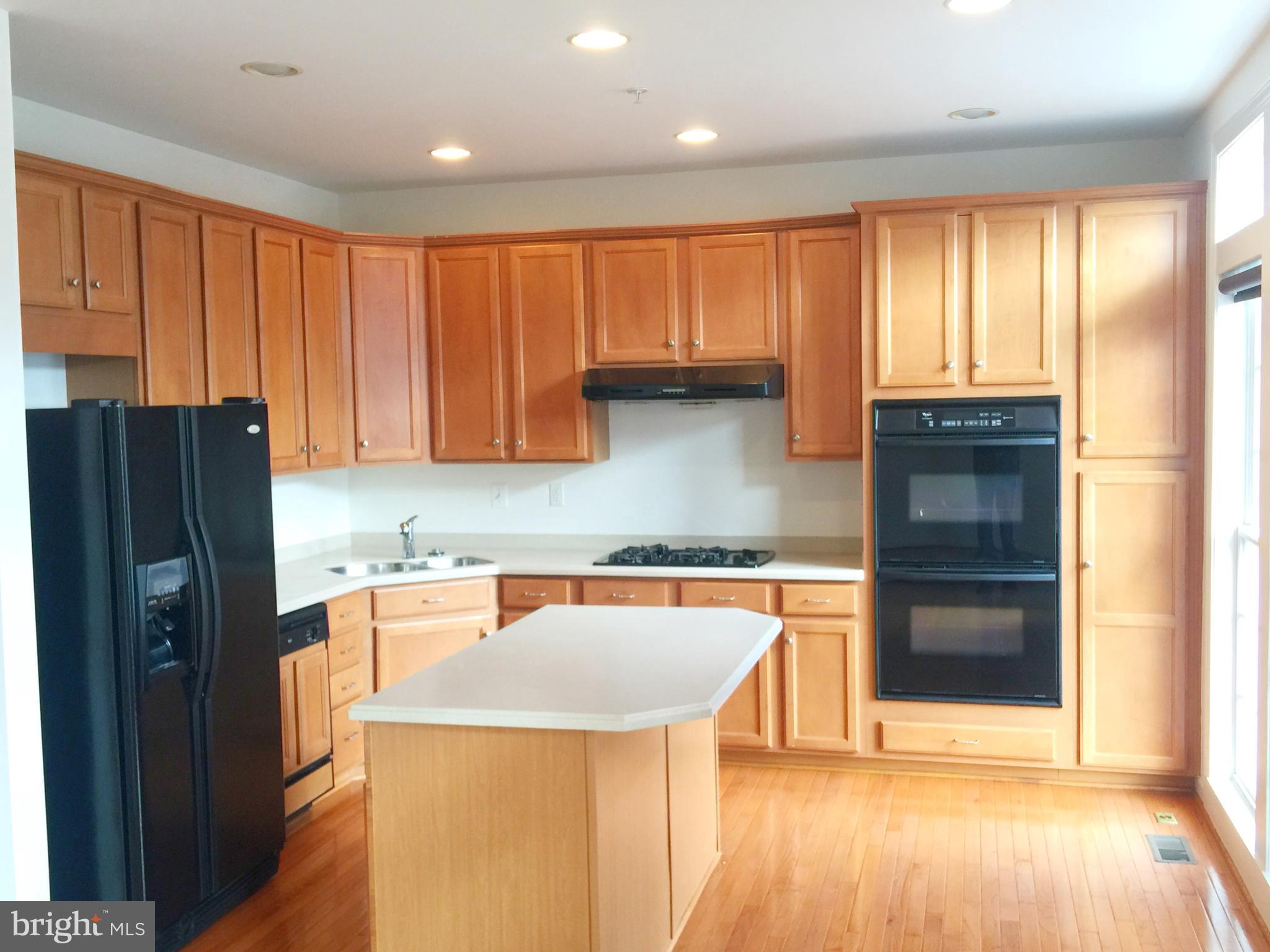 QUINCE ORCHARD PARK - Residential Lease