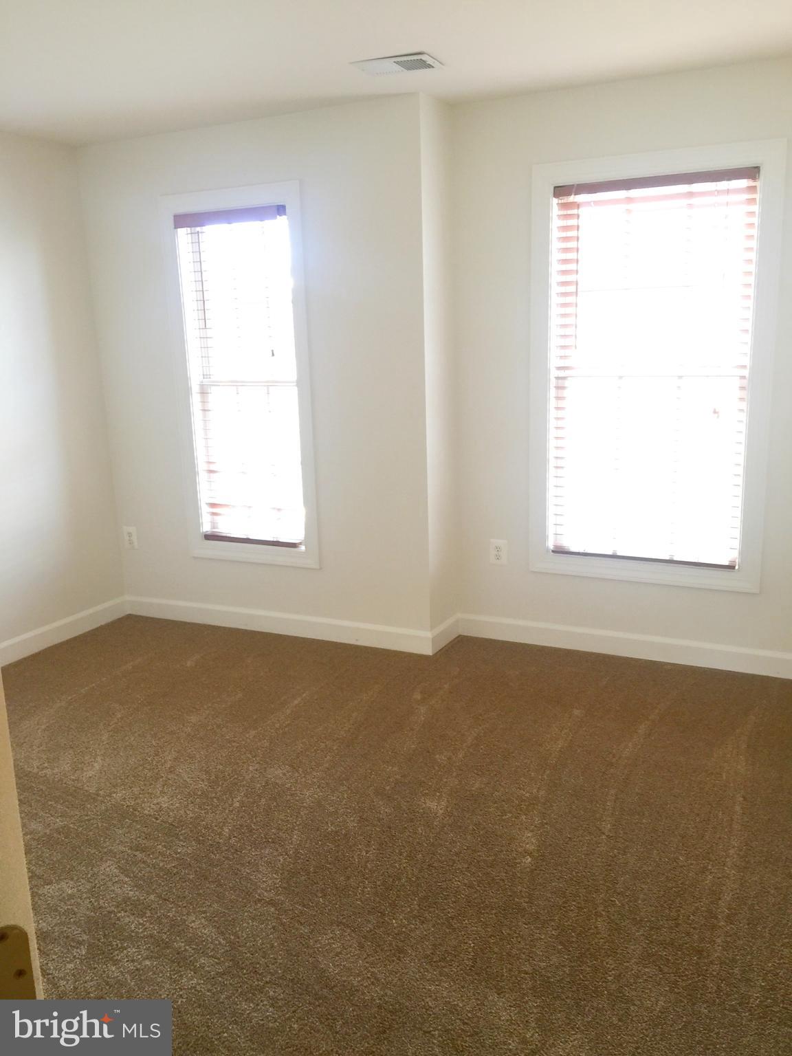 QUINCE ORCHARD PARK - Residential Lease