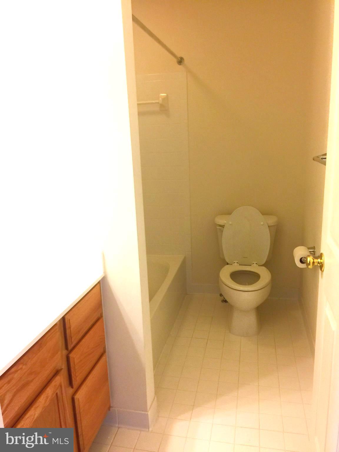 QUINCE ORCHARD PARK - Residential Lease